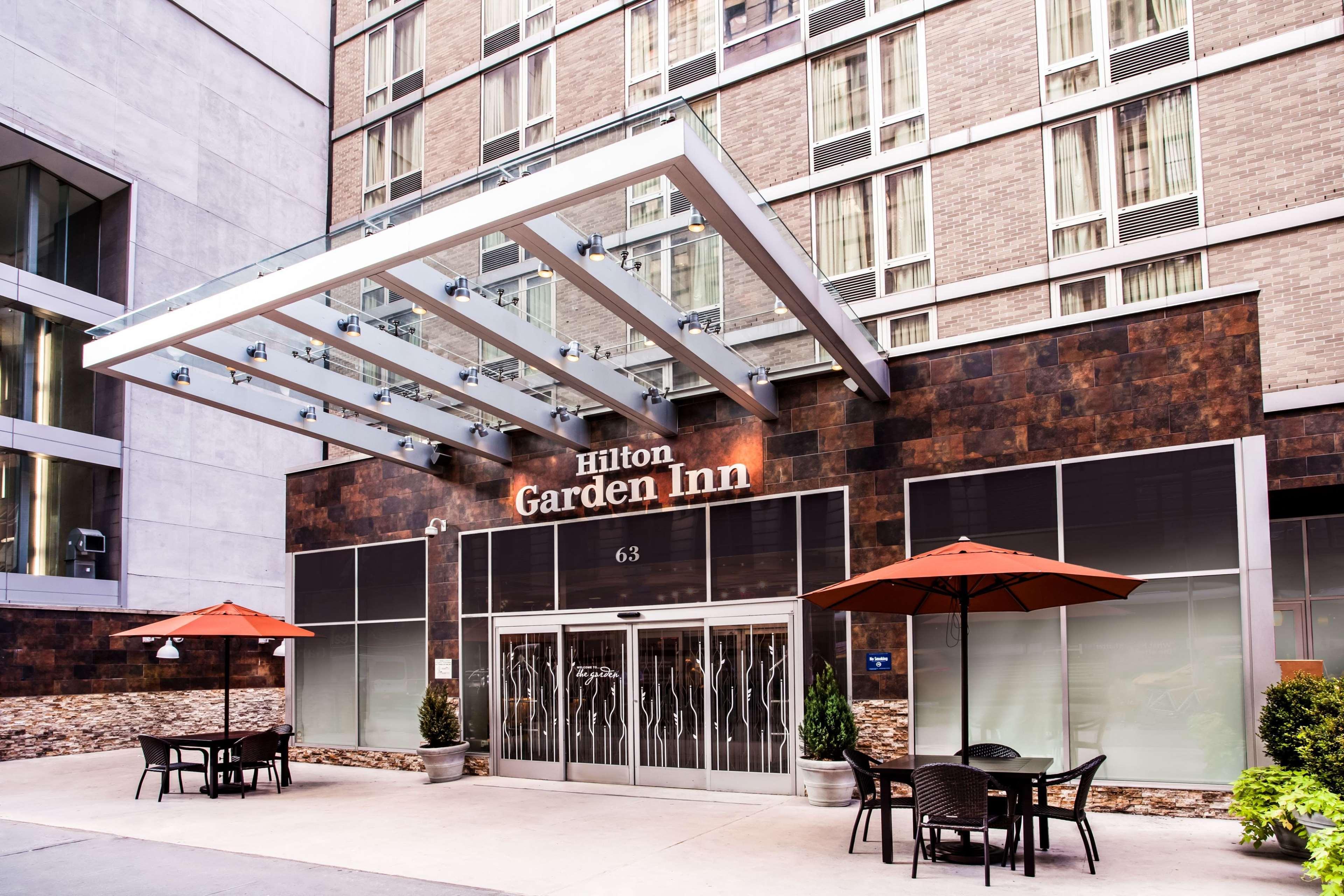 Hilton Garden West 35th Street 3*