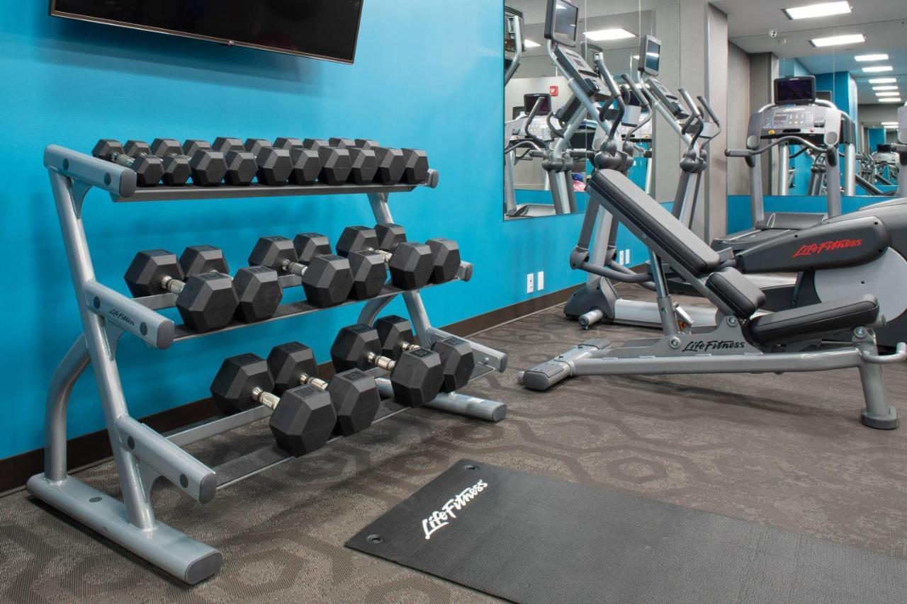 Hotel Fairfield & By Marriott Queens/fresh Meadows