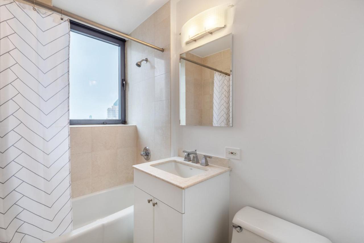Apartment Midtown 2br W Pool Gym Parking Nr Broadway Nyc-381