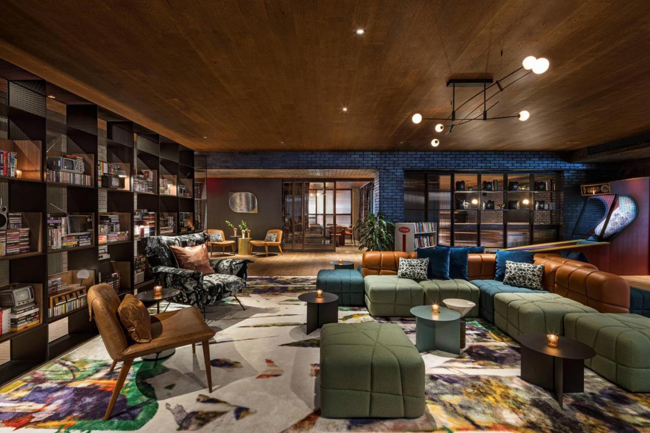 Moxy Nyc East Village 4*