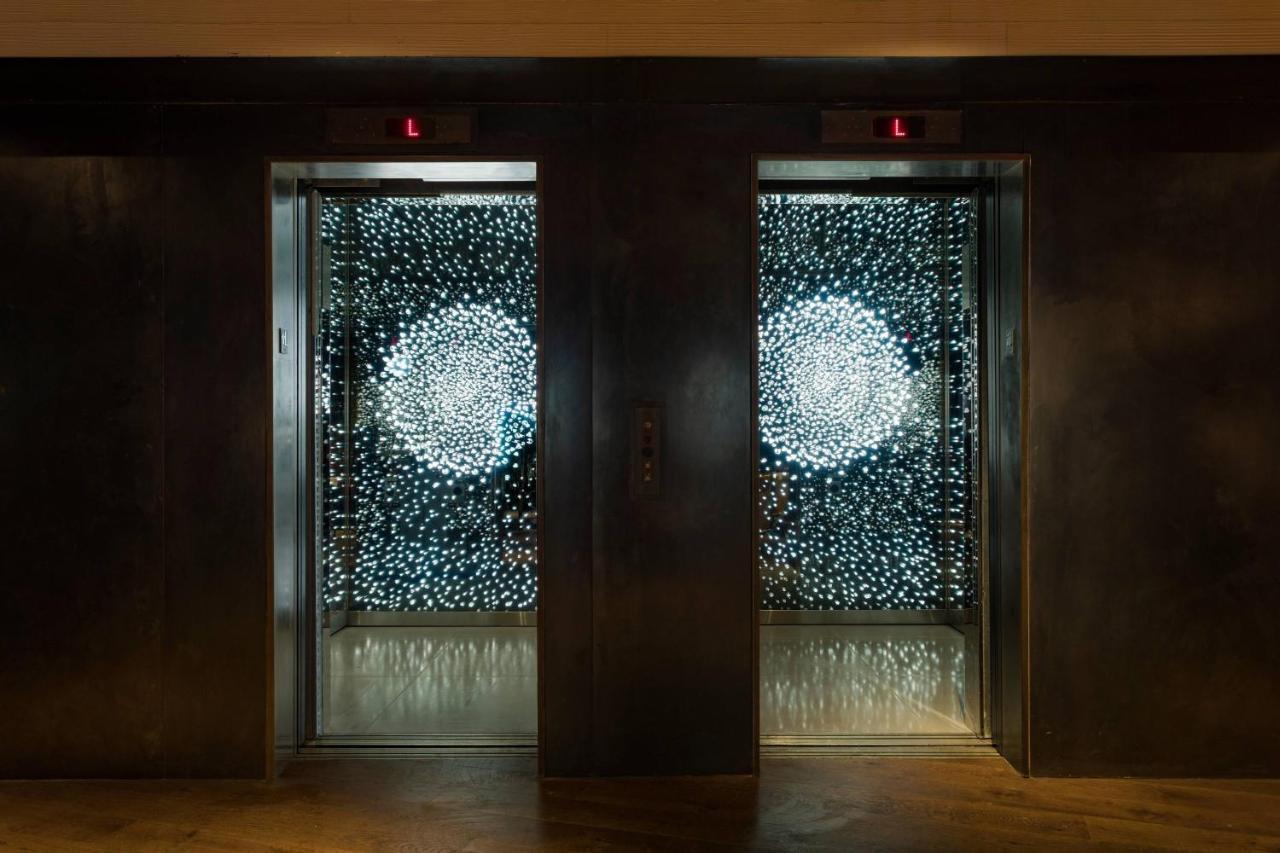 Moxy Nyc East Village Hotel 4*