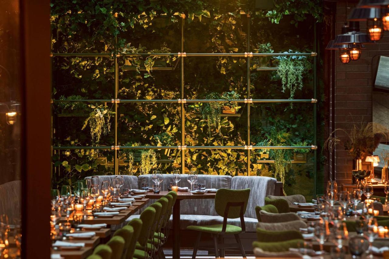 Moxy Nyc East Village Hotel 4*
