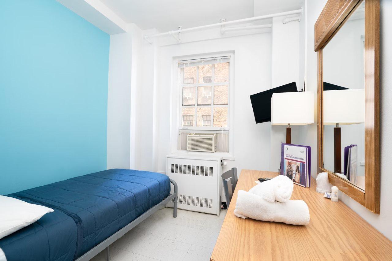 Hostel West Side Ymca