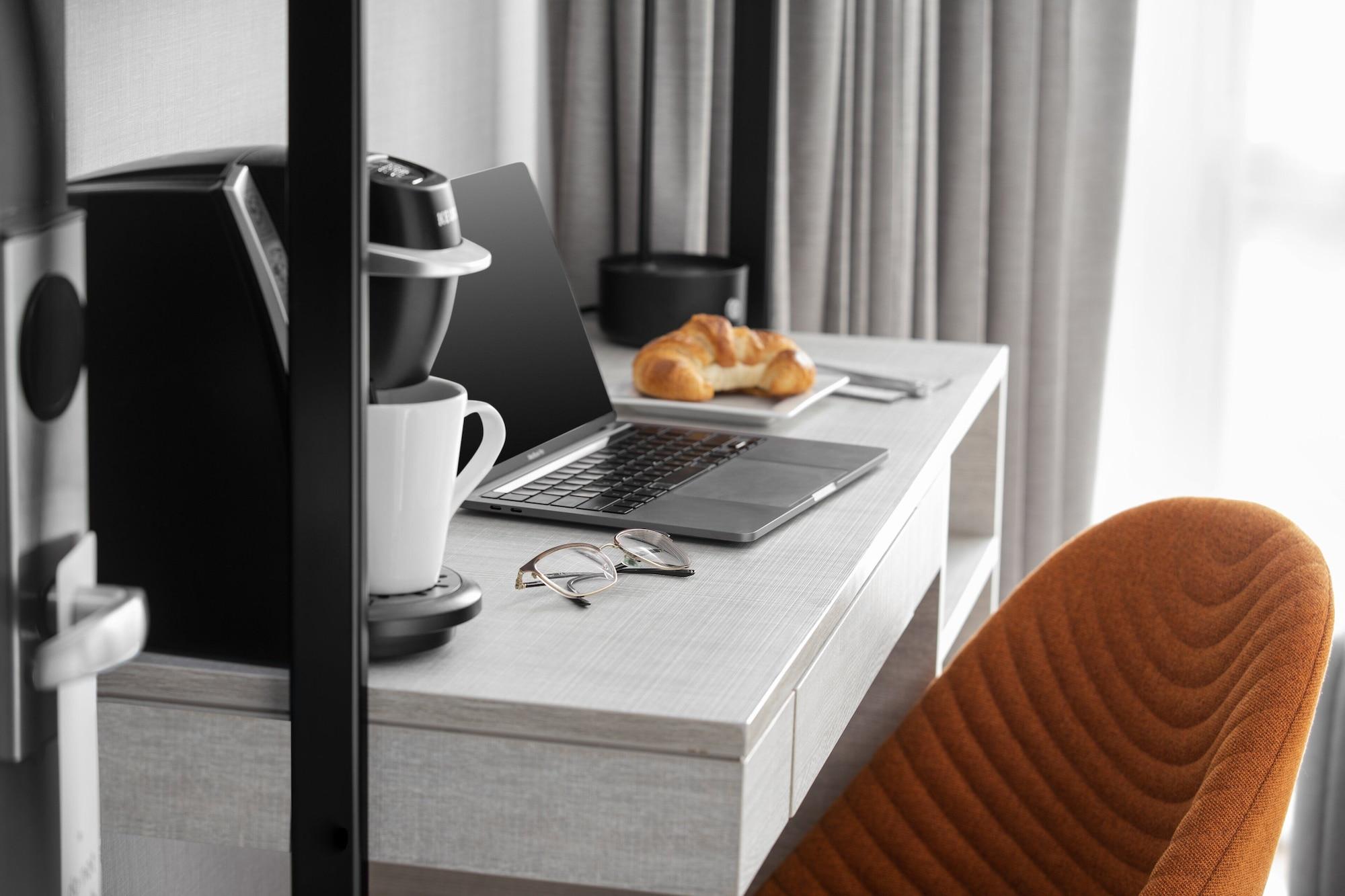 Voco Times Square South By Ihg 4*