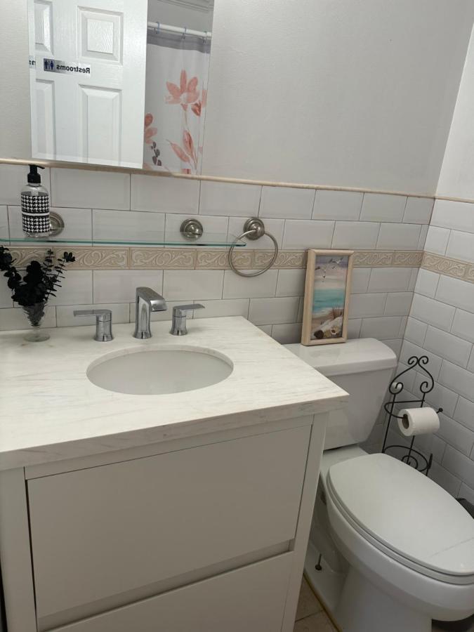 Homestay 1 Short New York