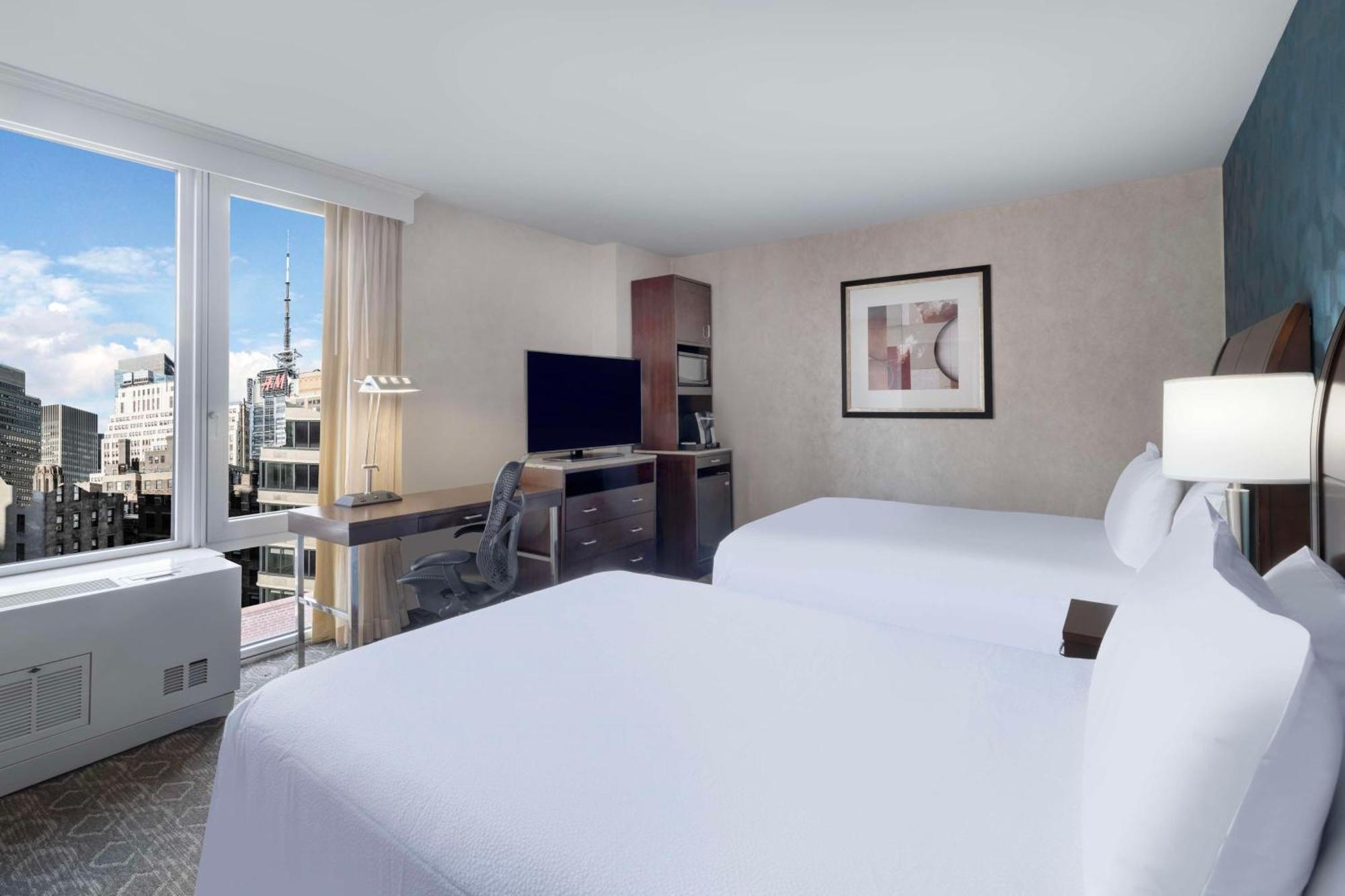 Hilton Garden West 35th Street Hotel