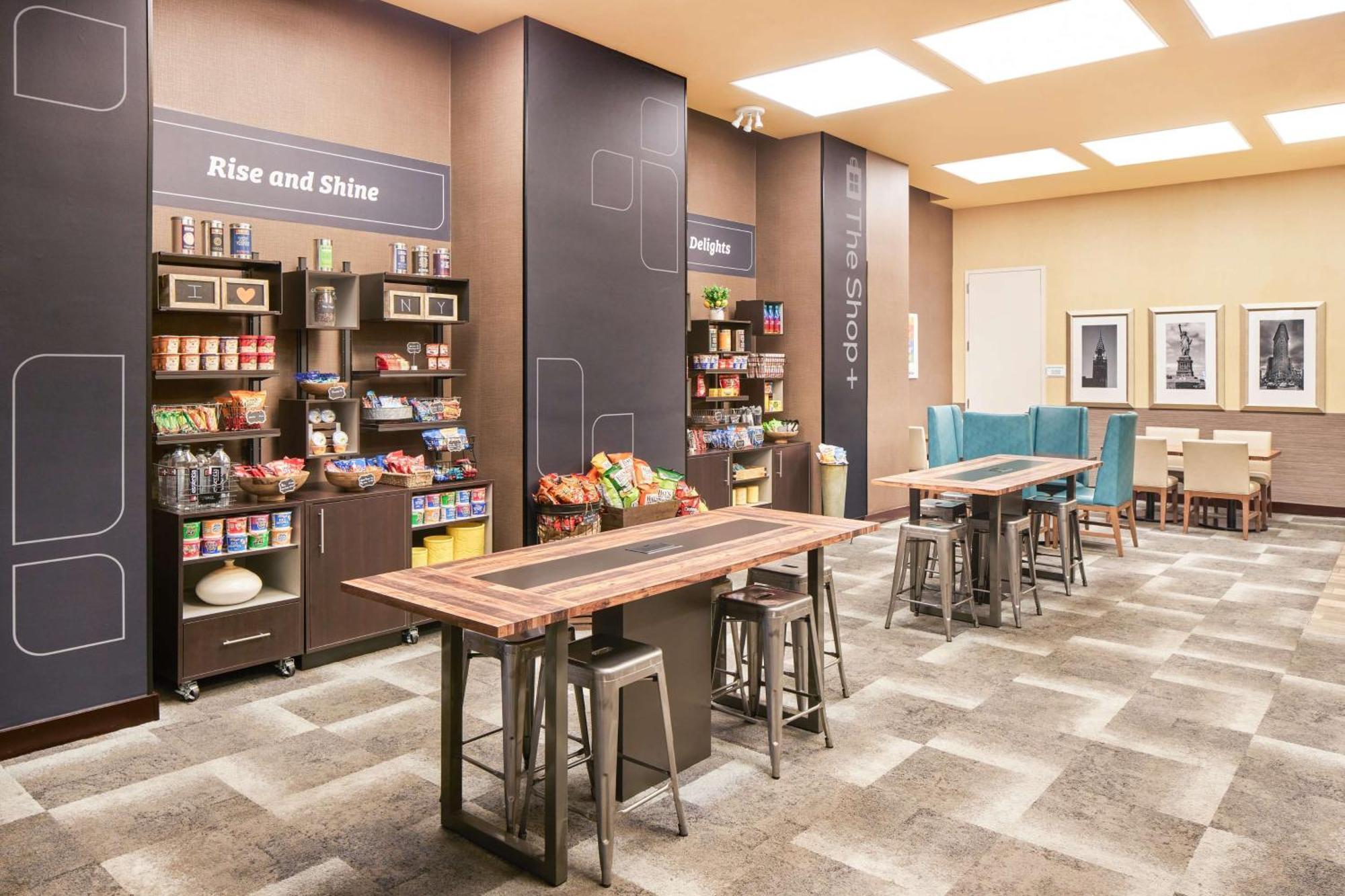 Hilton Garden West 35th Street Hotel 3*