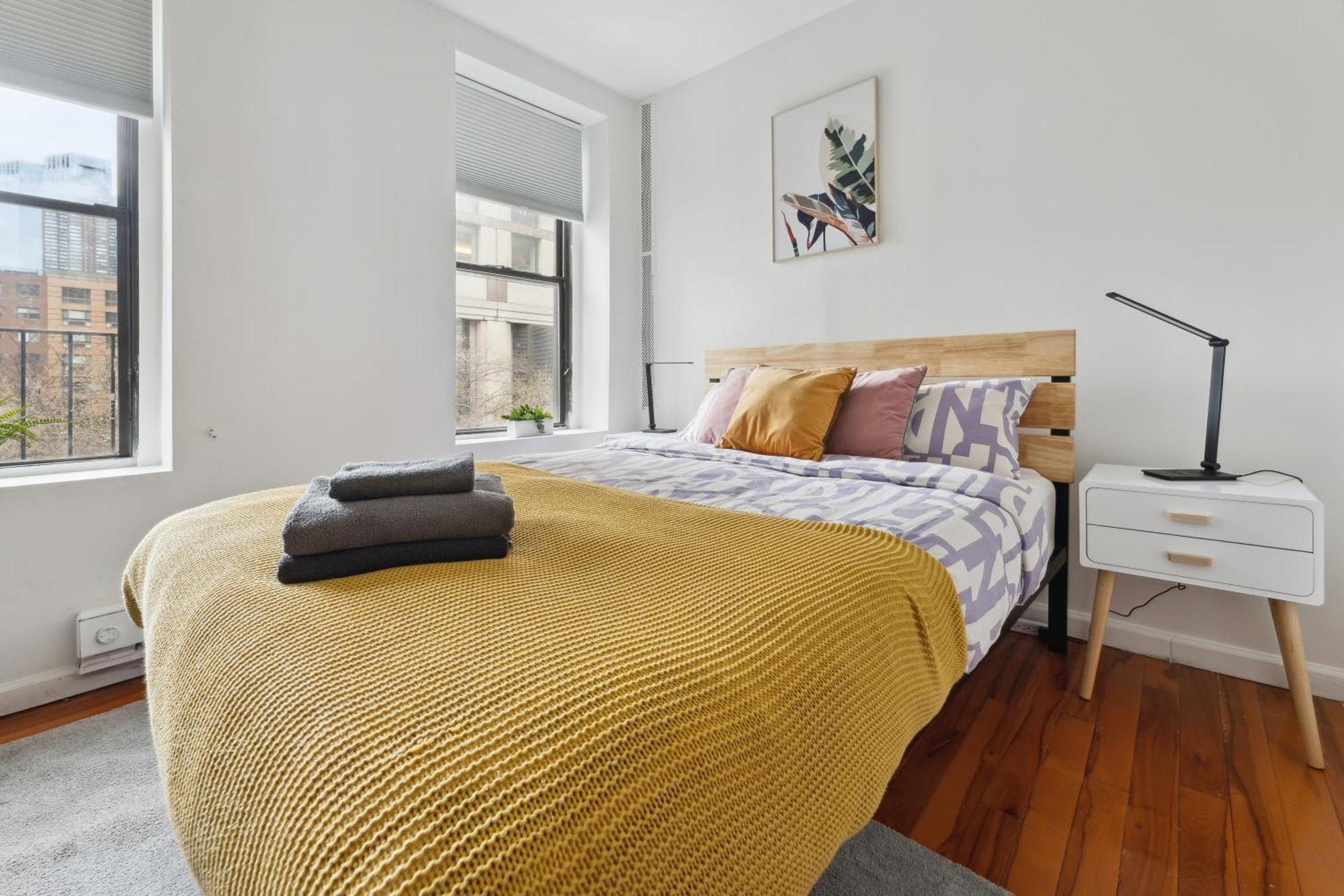 Unique 2bd In Perfect Location Next To Time Square