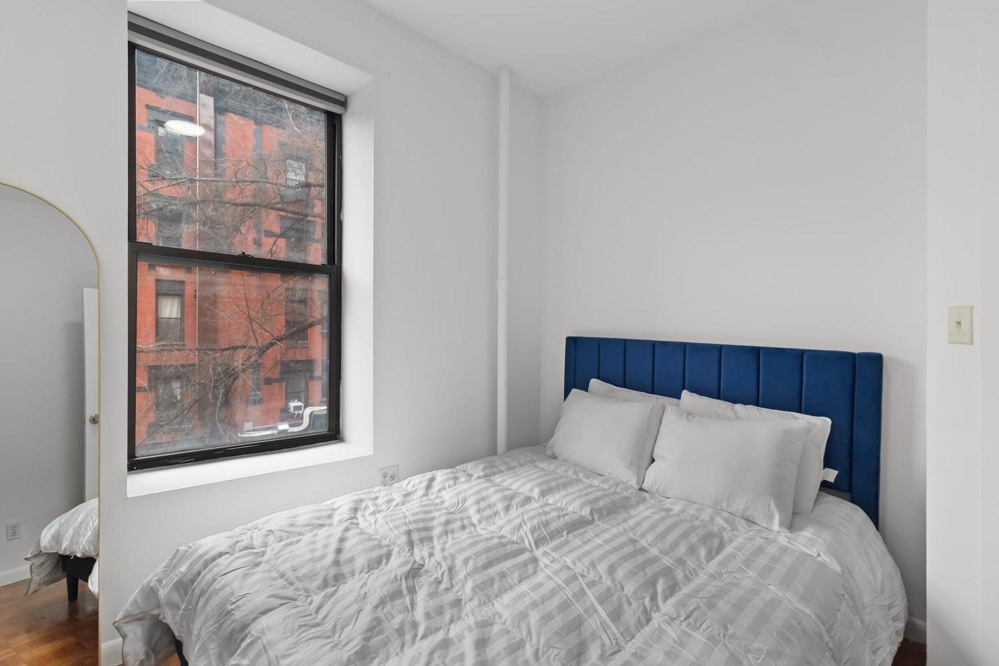 89-3fs Newly Furnished 2br 1bath Ues Apartment *