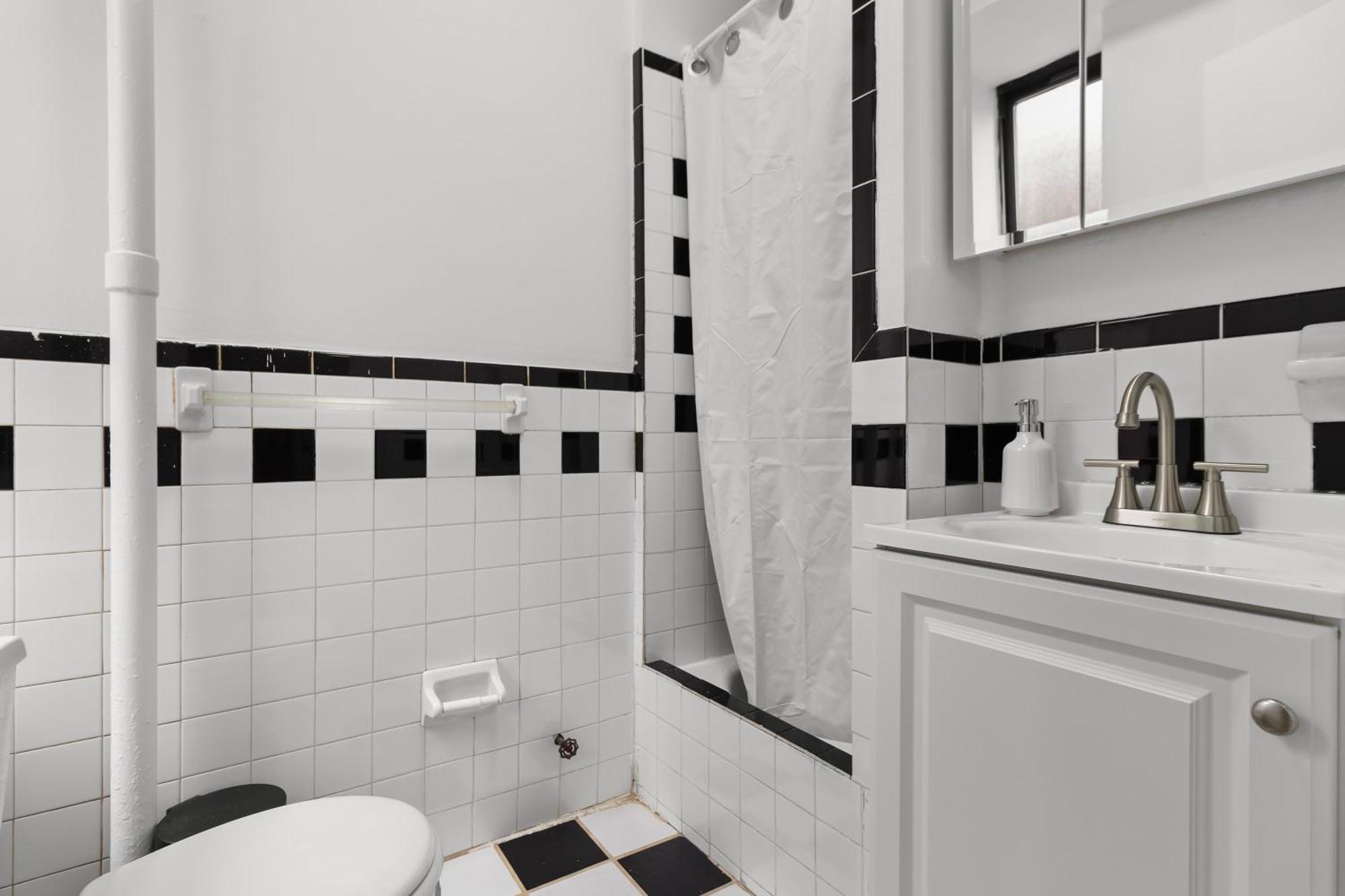Apartment 89-3fs Newly Furnished 2br 1bath Ues *