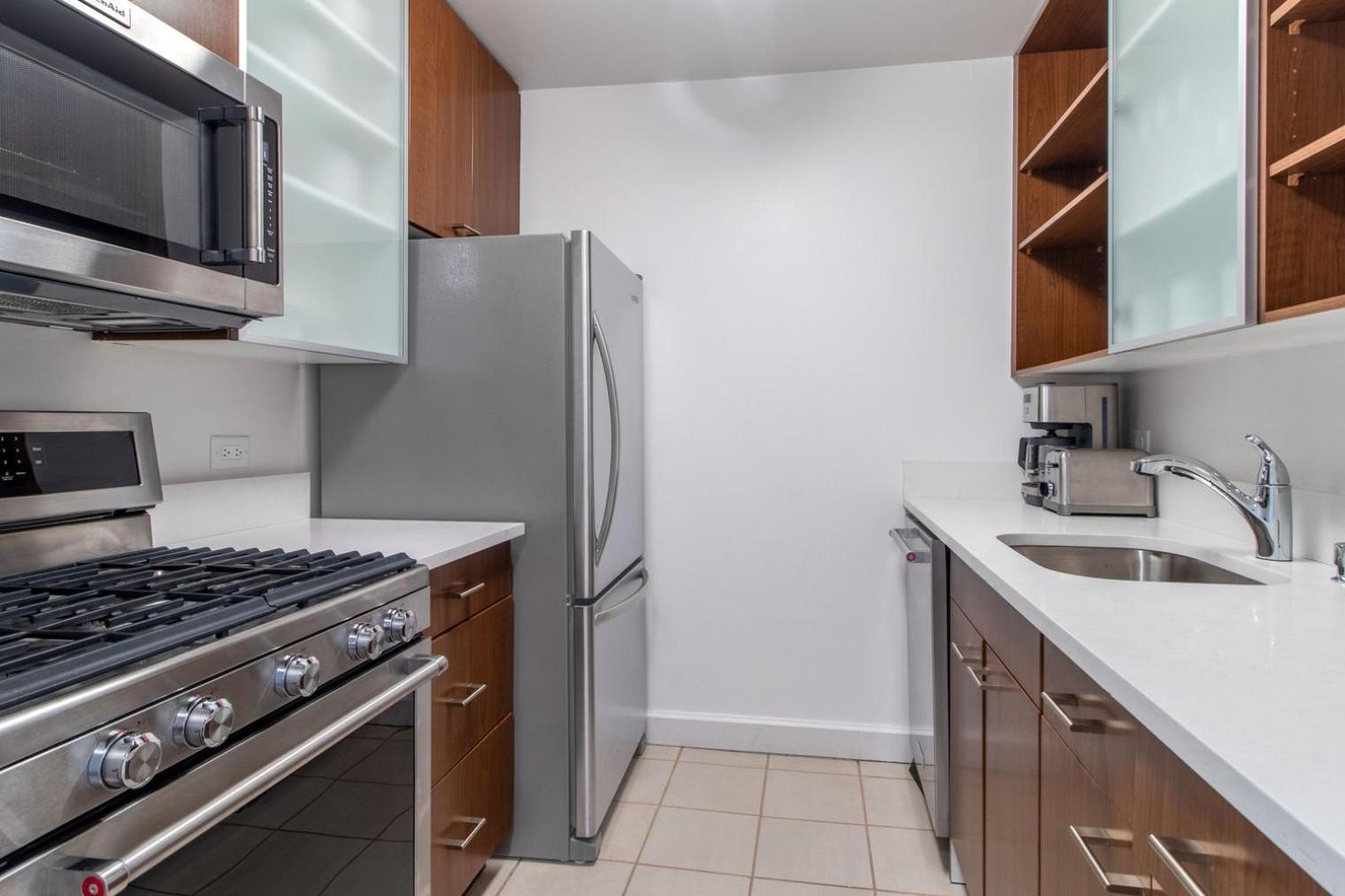 Chelsea 1br W Gym Roofdeck Nr Flatiron Nyc-1386 Apartment