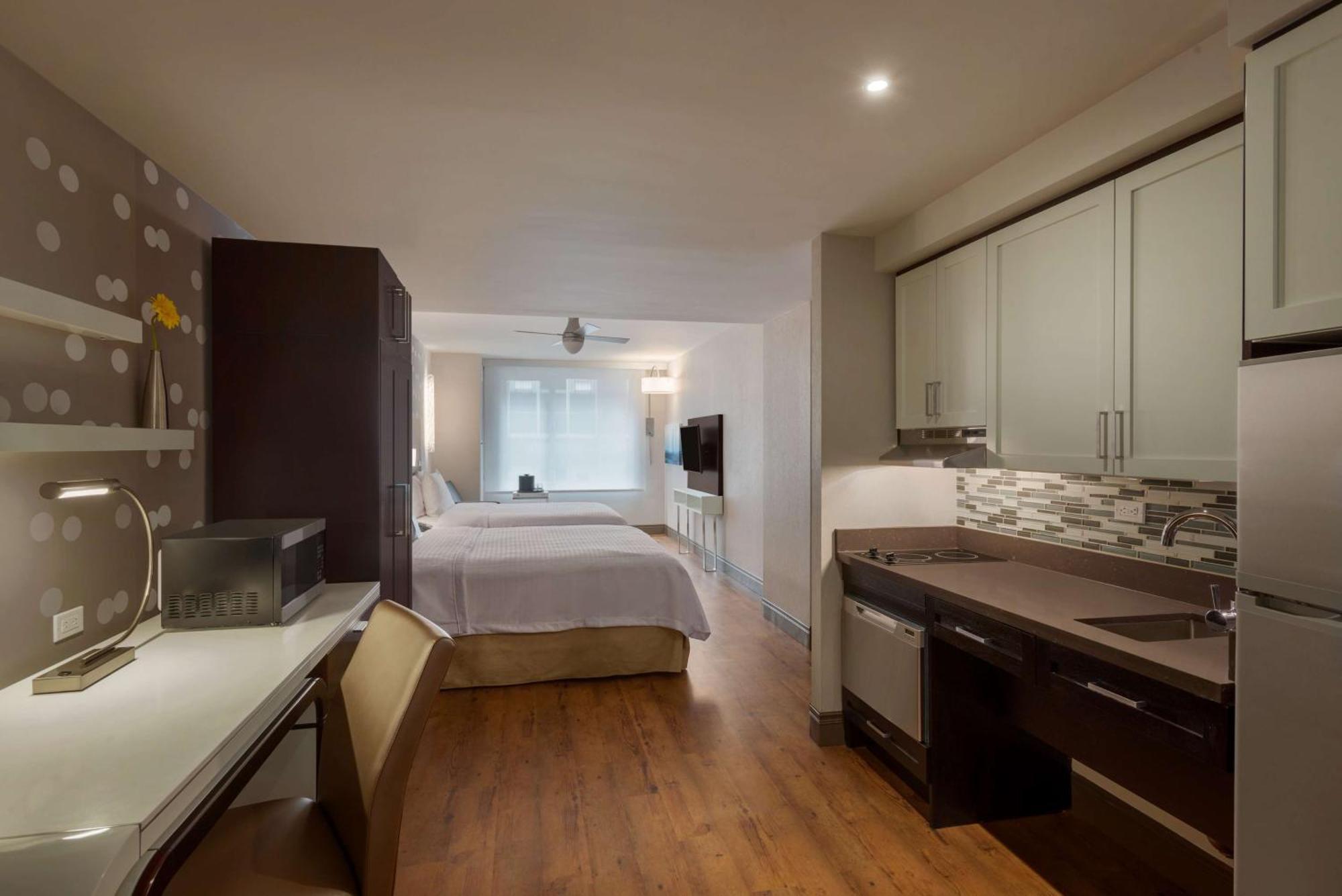 Hotel Homewood Midtown Manhattan Times Square South New York