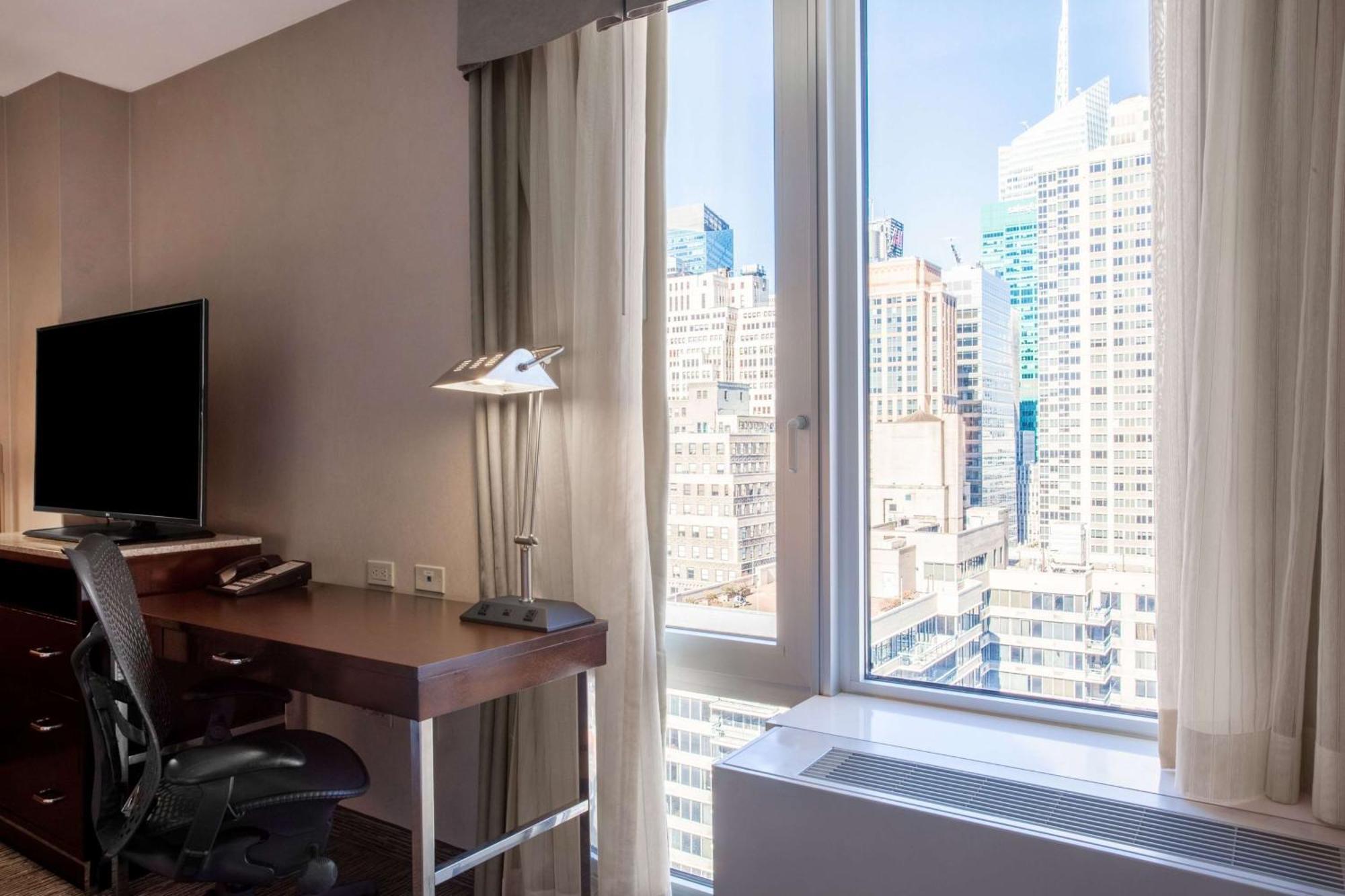Hotel Hilton Garden West 35th Street 3*