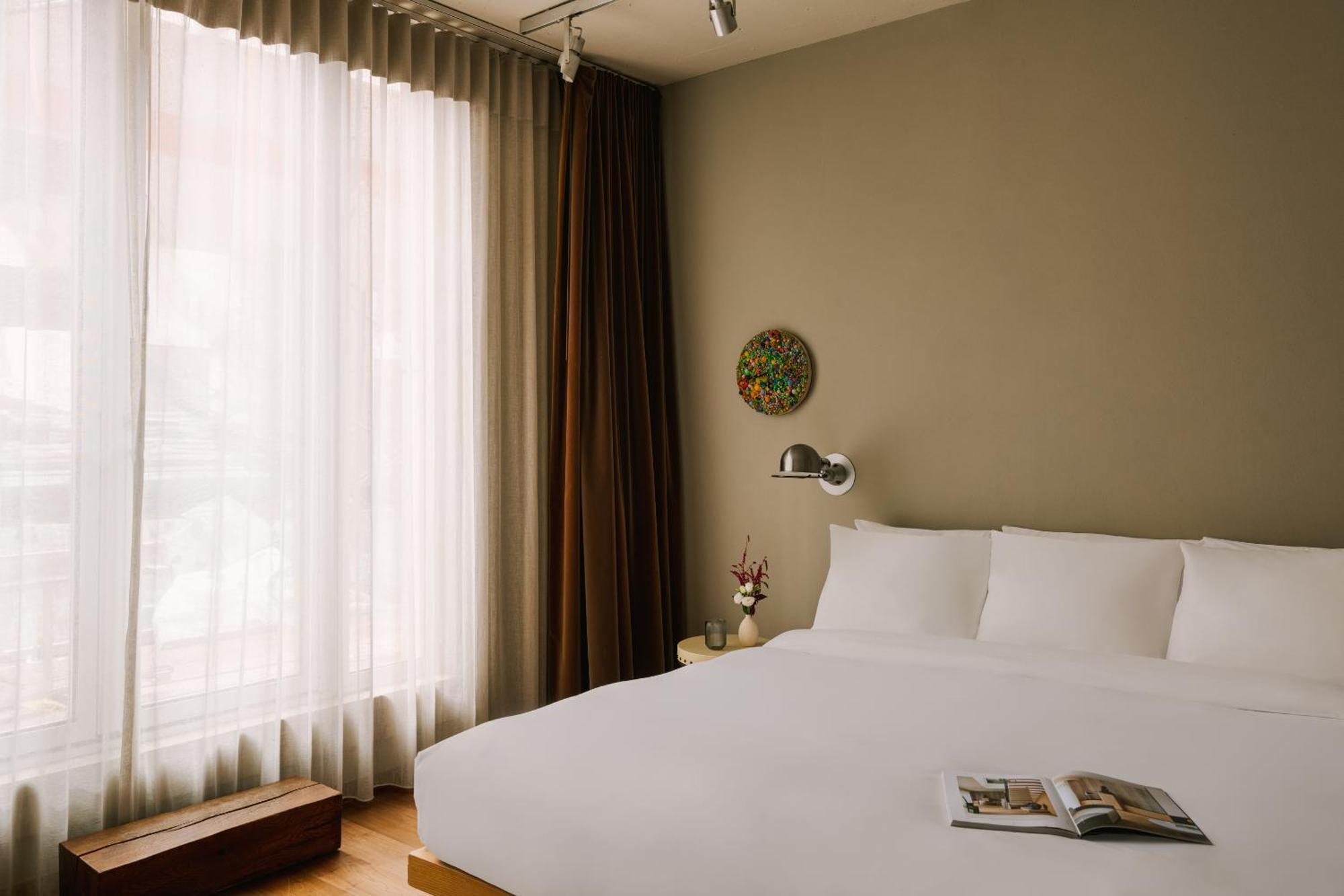 Hotel Chambers Powered By Sonder 4*