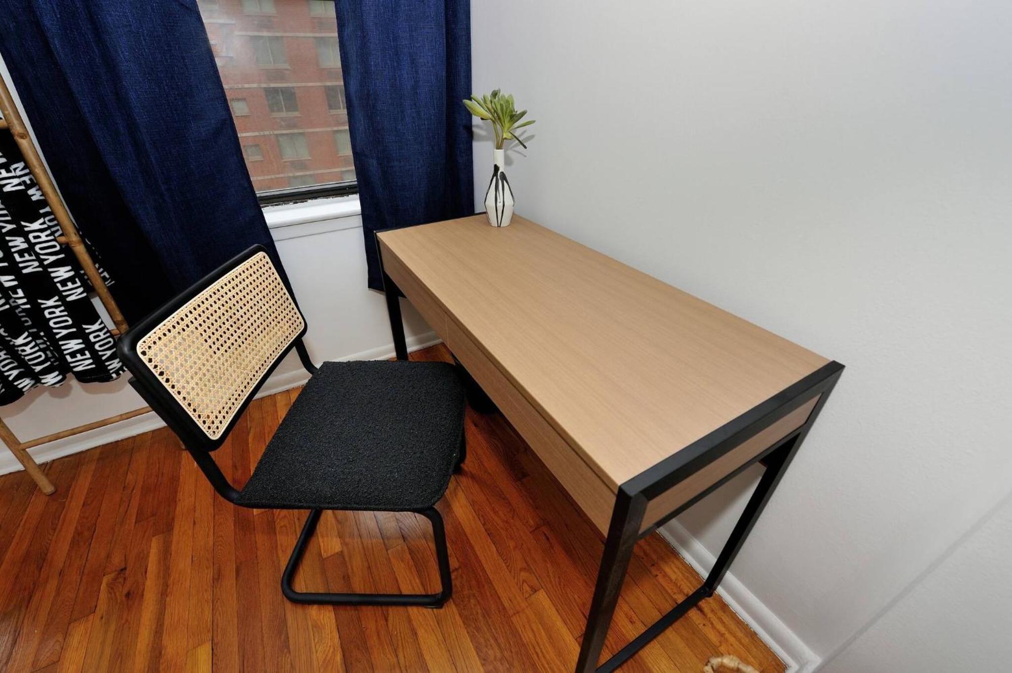 Heart Of Nyc Times Square Studio Apartment *