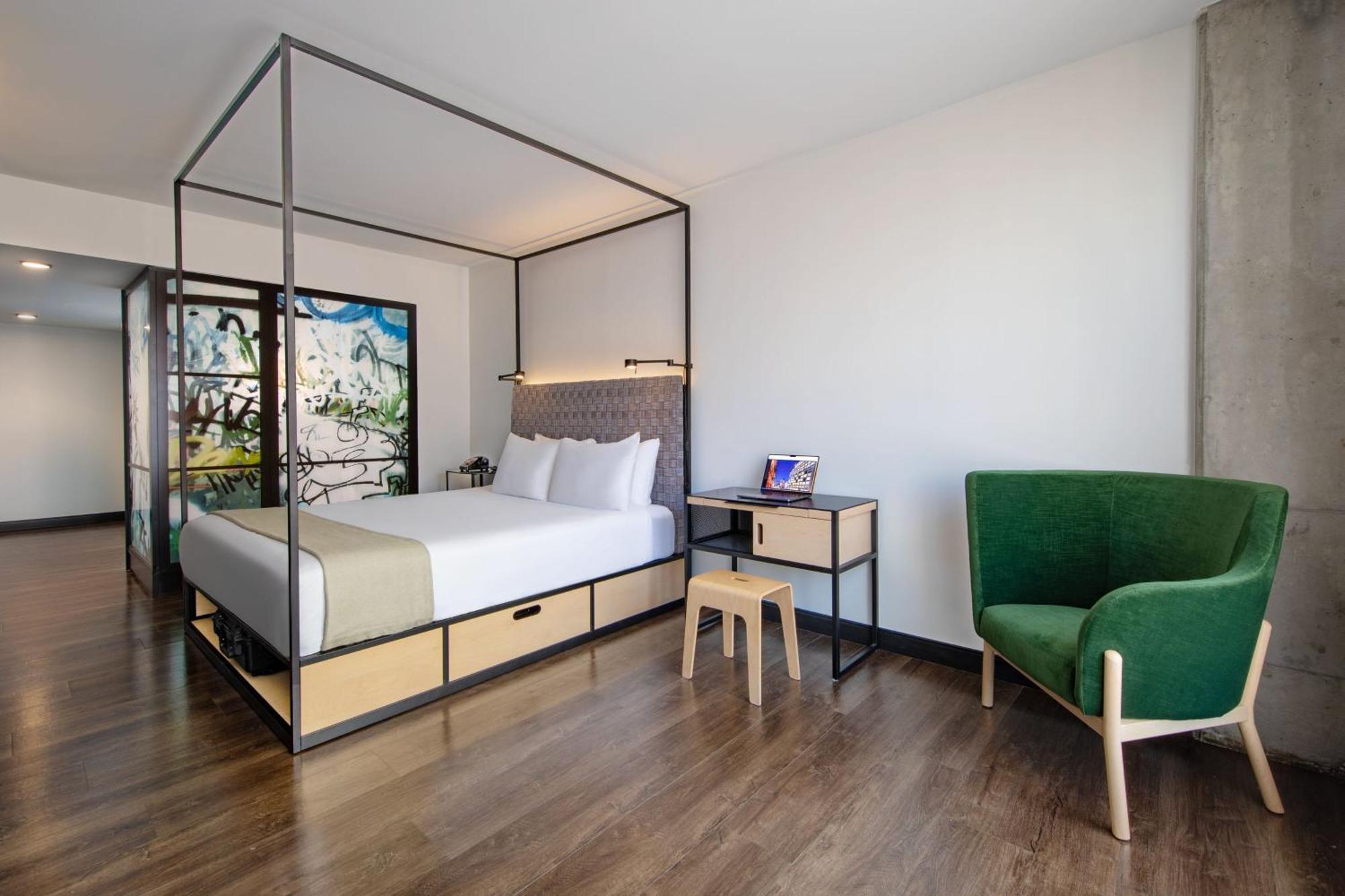 Moxy Nyc East Village New York