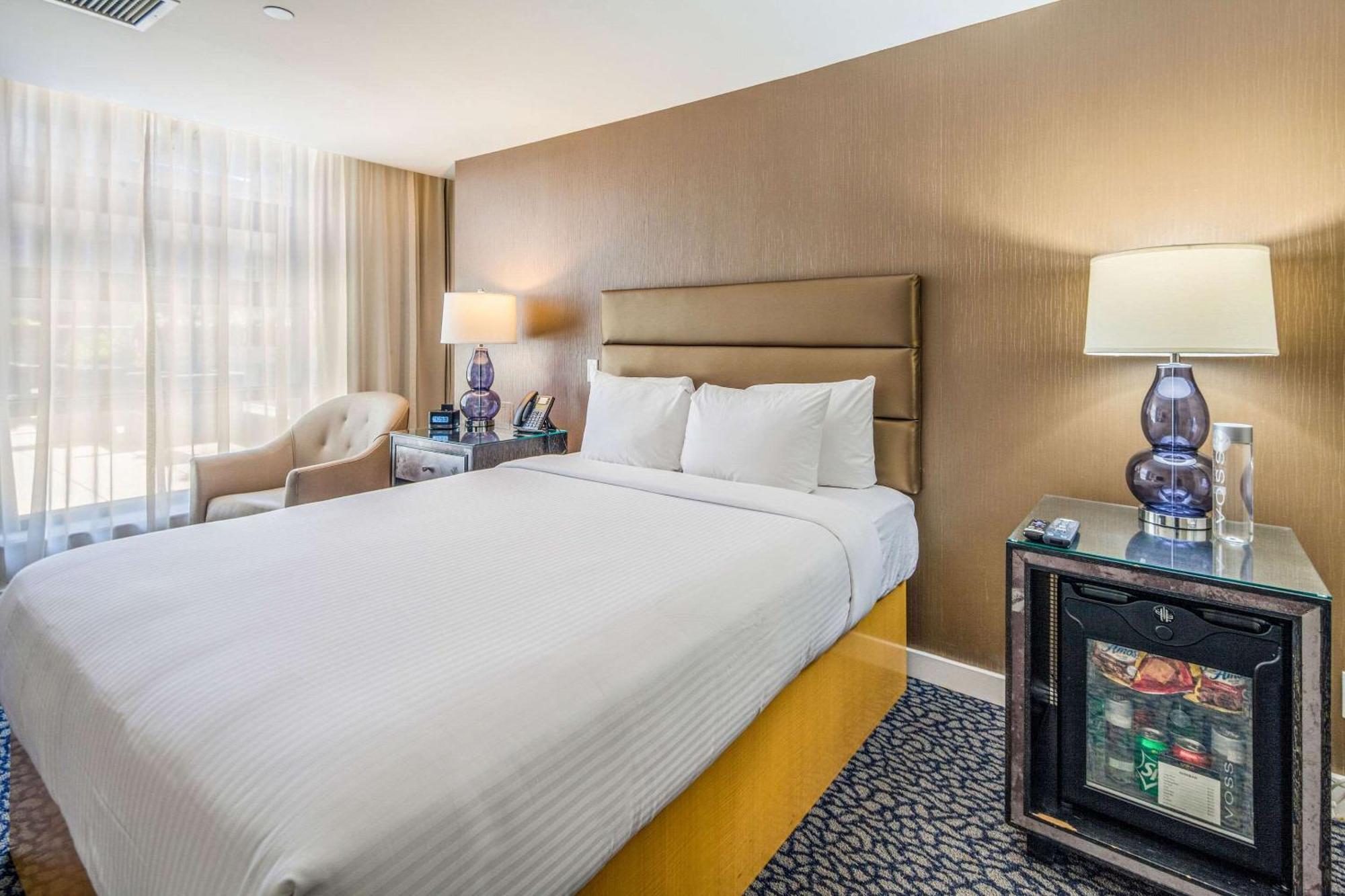 The Historic Blue Angel Lexington Ave, Ascend Collection Hotel 3*