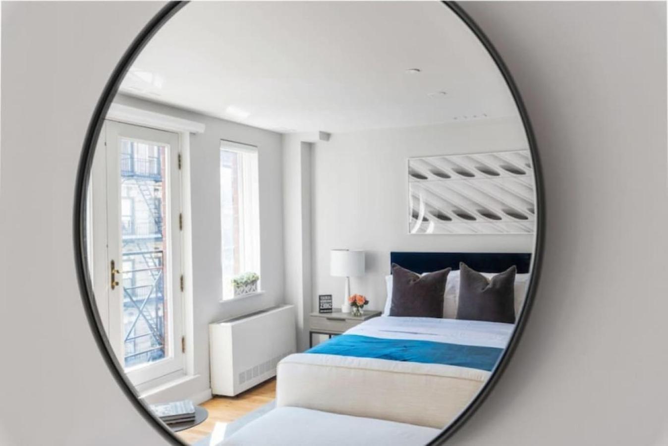 Luxe Studio With Charming Juliet Balcony Apartment New York