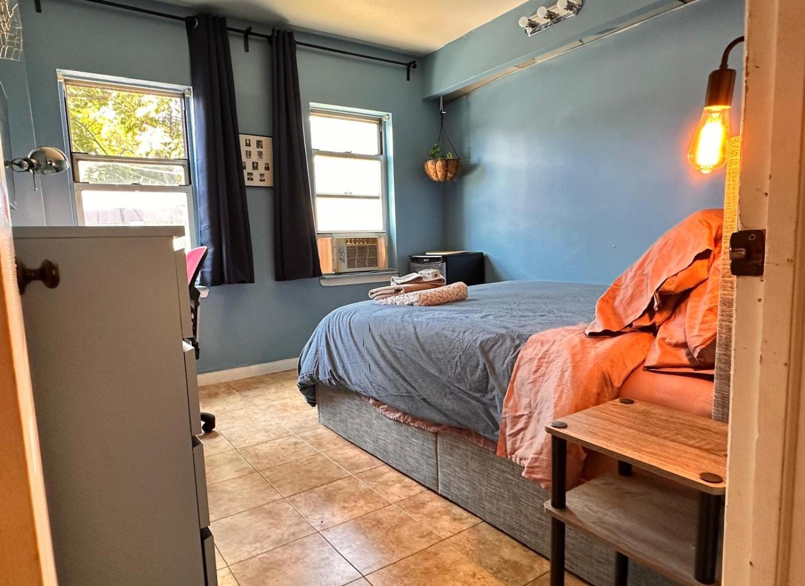 Perfect Private In Townhouse, 15 Minutes To Manhattan