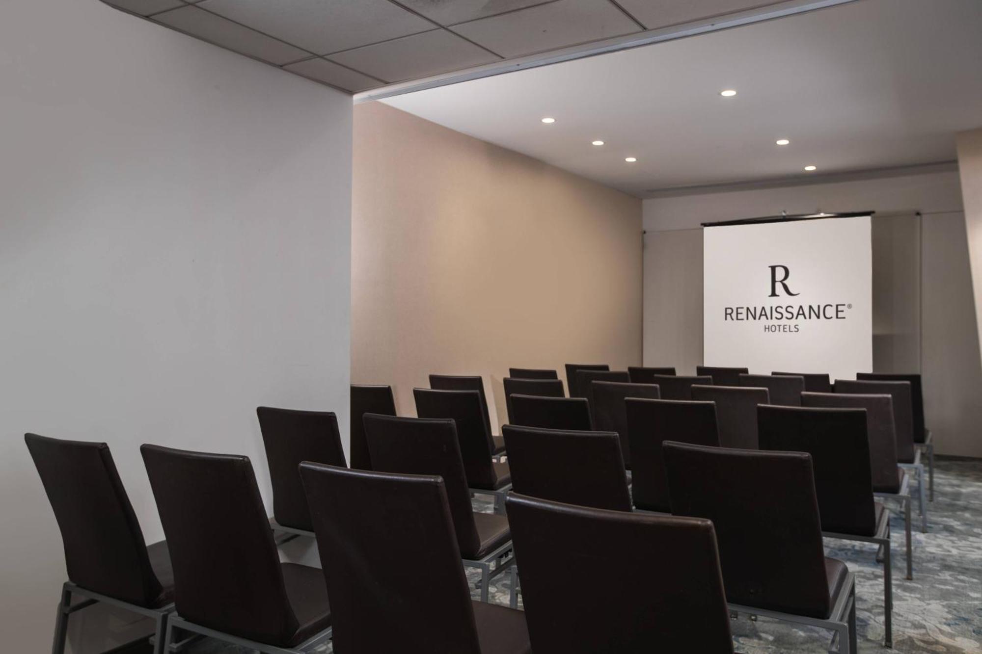 Renaissance Times Square By Marriott New York