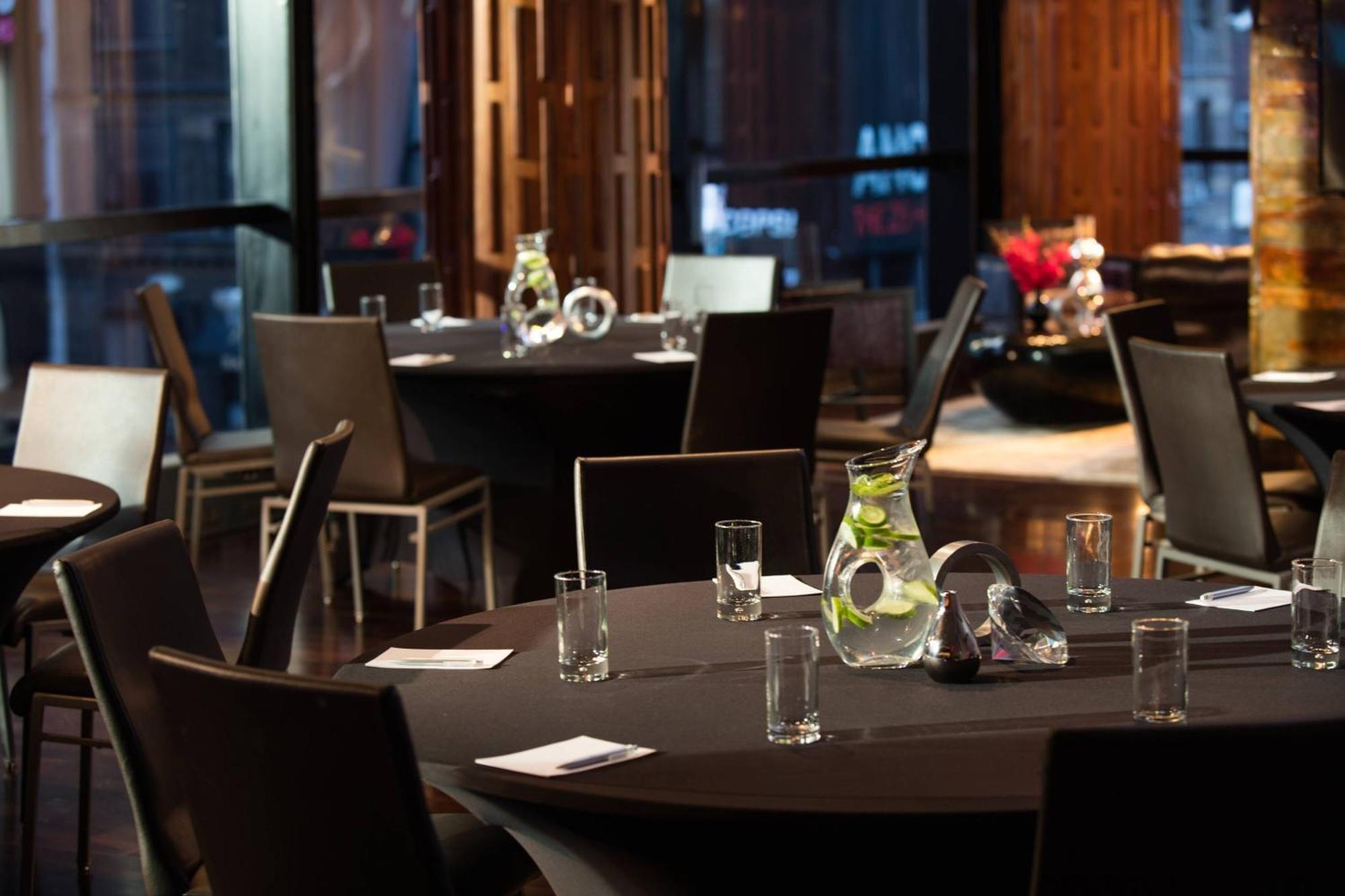 Renaissance Times Square By Marriott Hotel New York