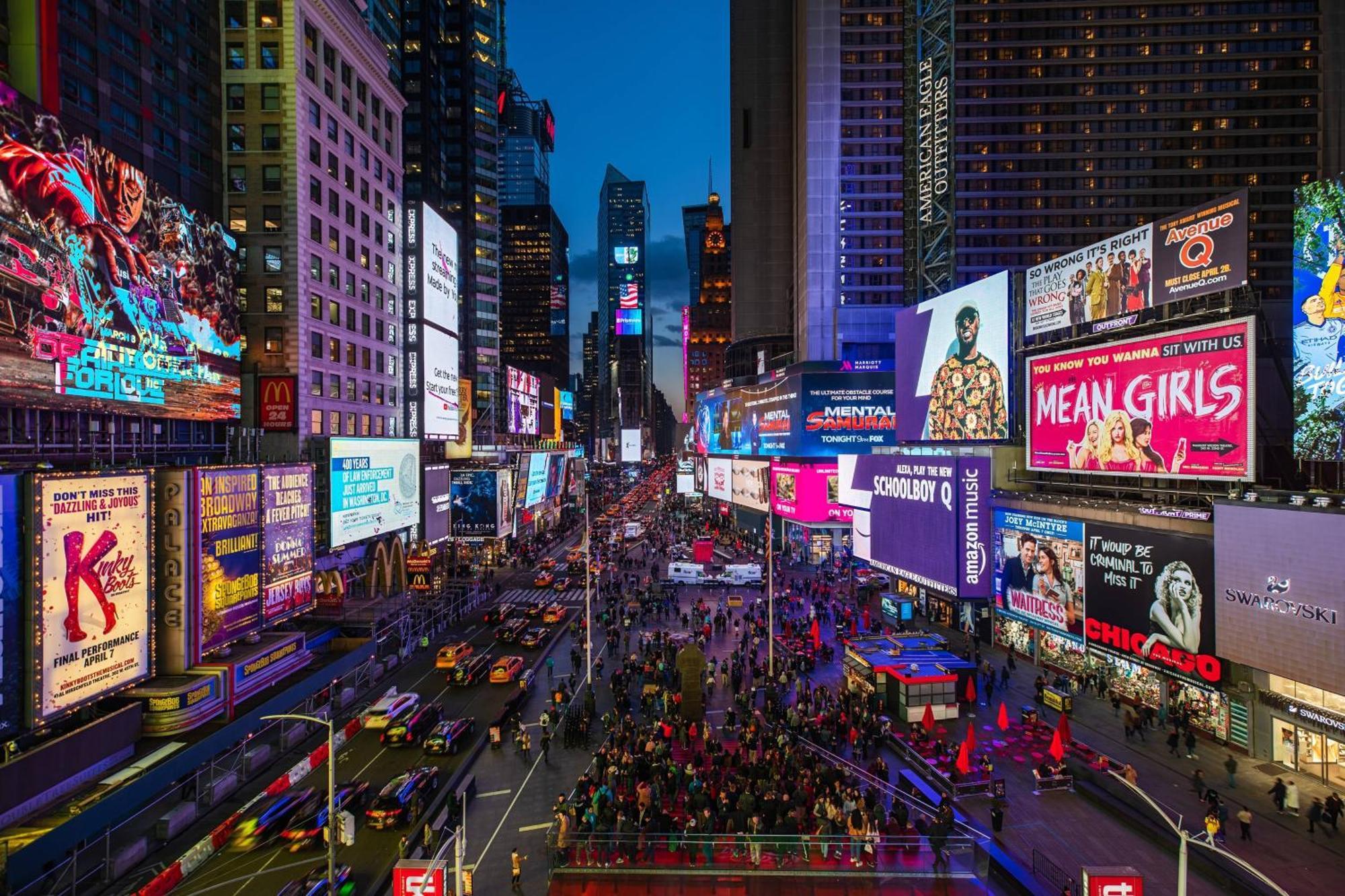 Hotel Renaissance Times Square By Marriott 4*