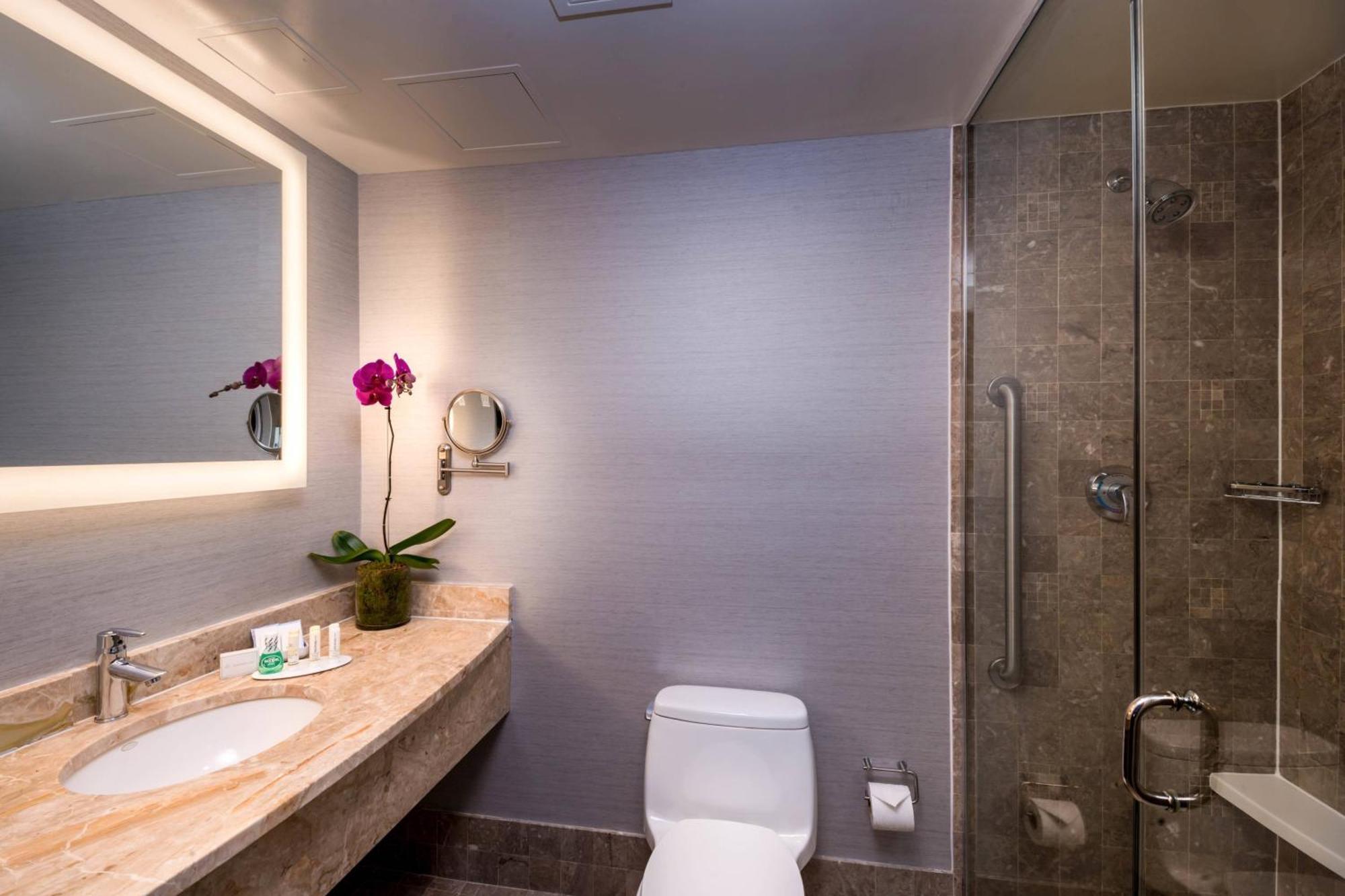 Hotel Fairfield By Marriott Manhattan Times Square 4*