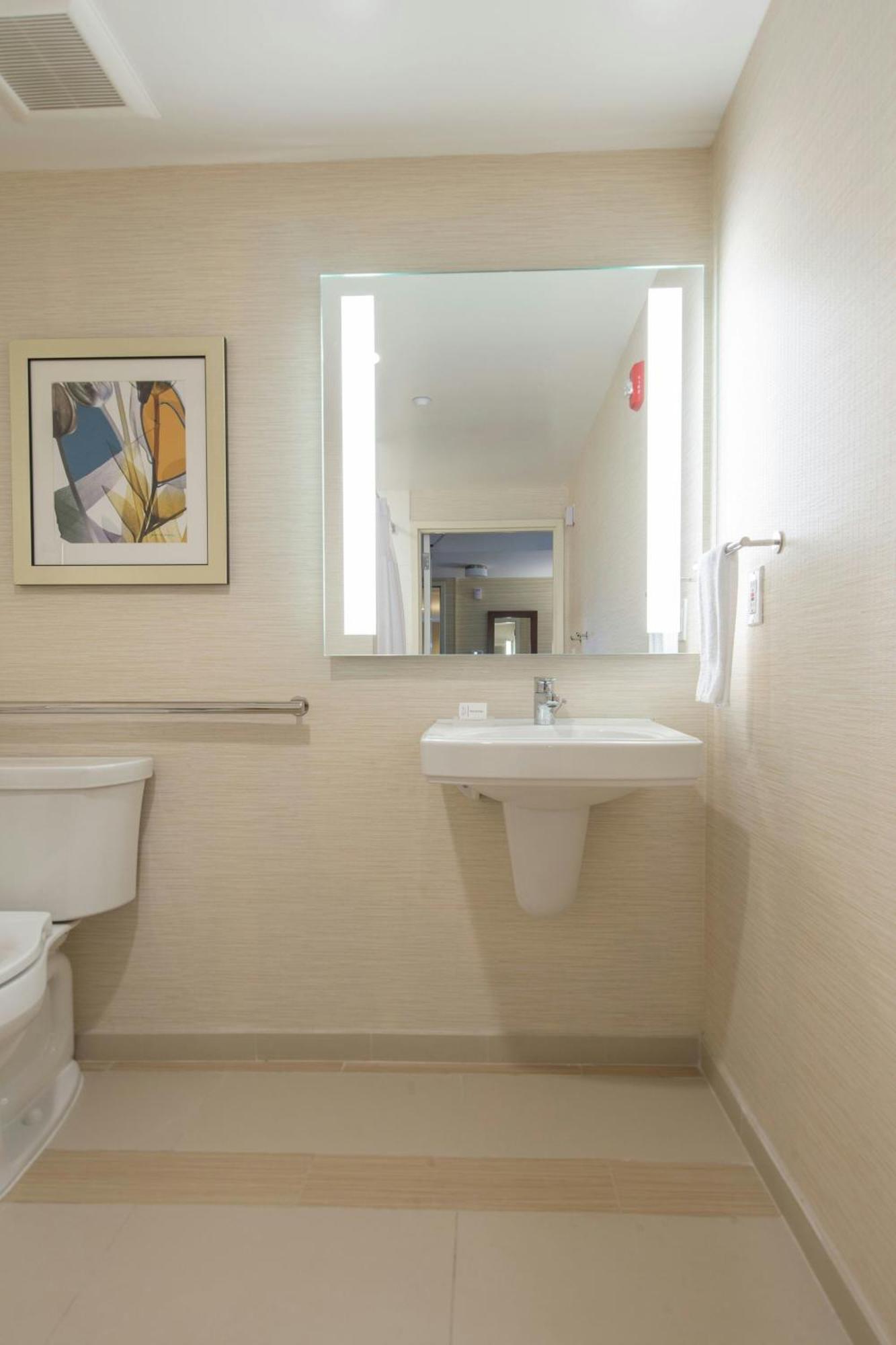 Fairfield & By Marriott Queens/fresh Meadows Hotel