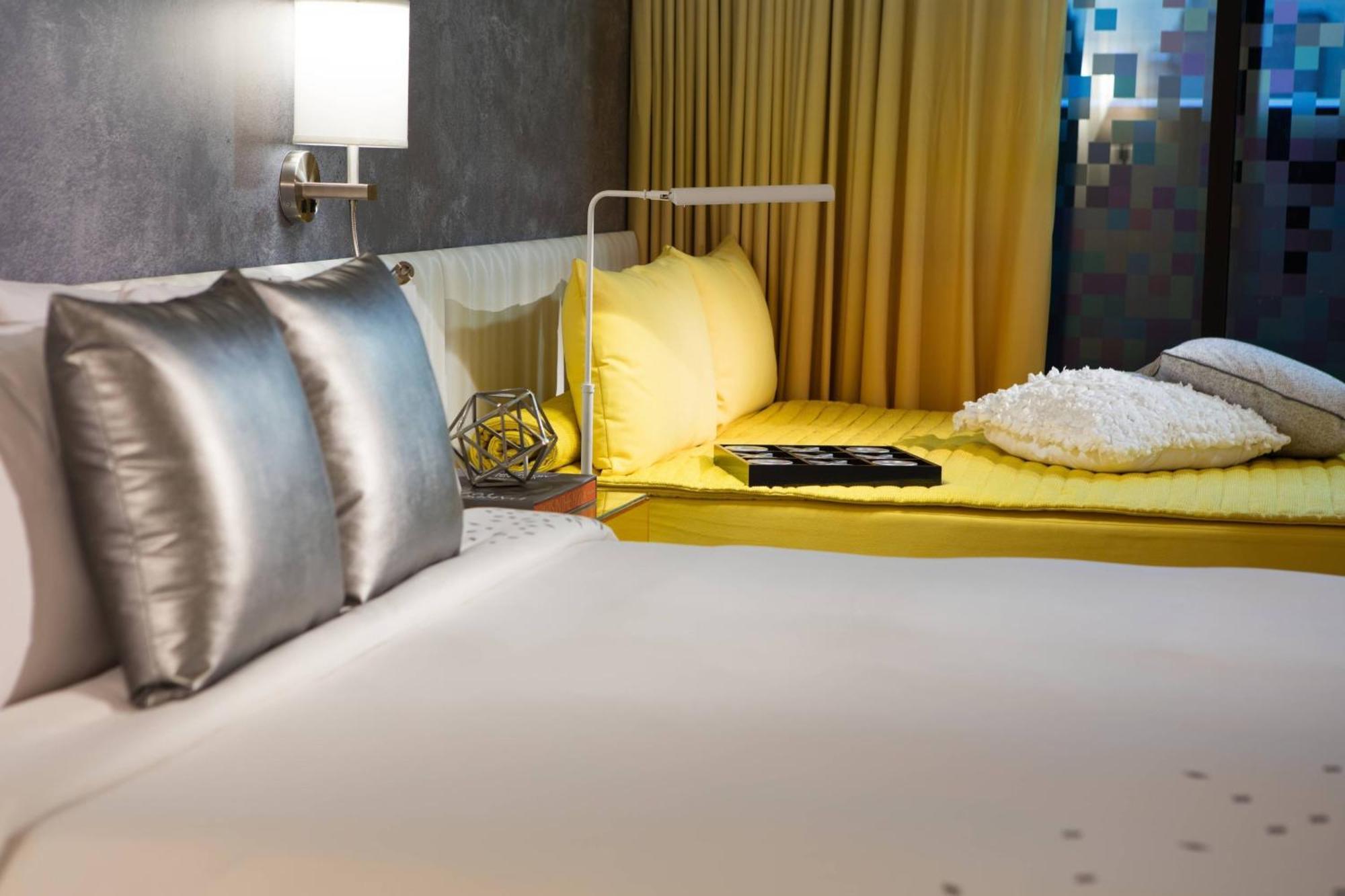 Hotel Renaissance Times Square By Marriott 4*