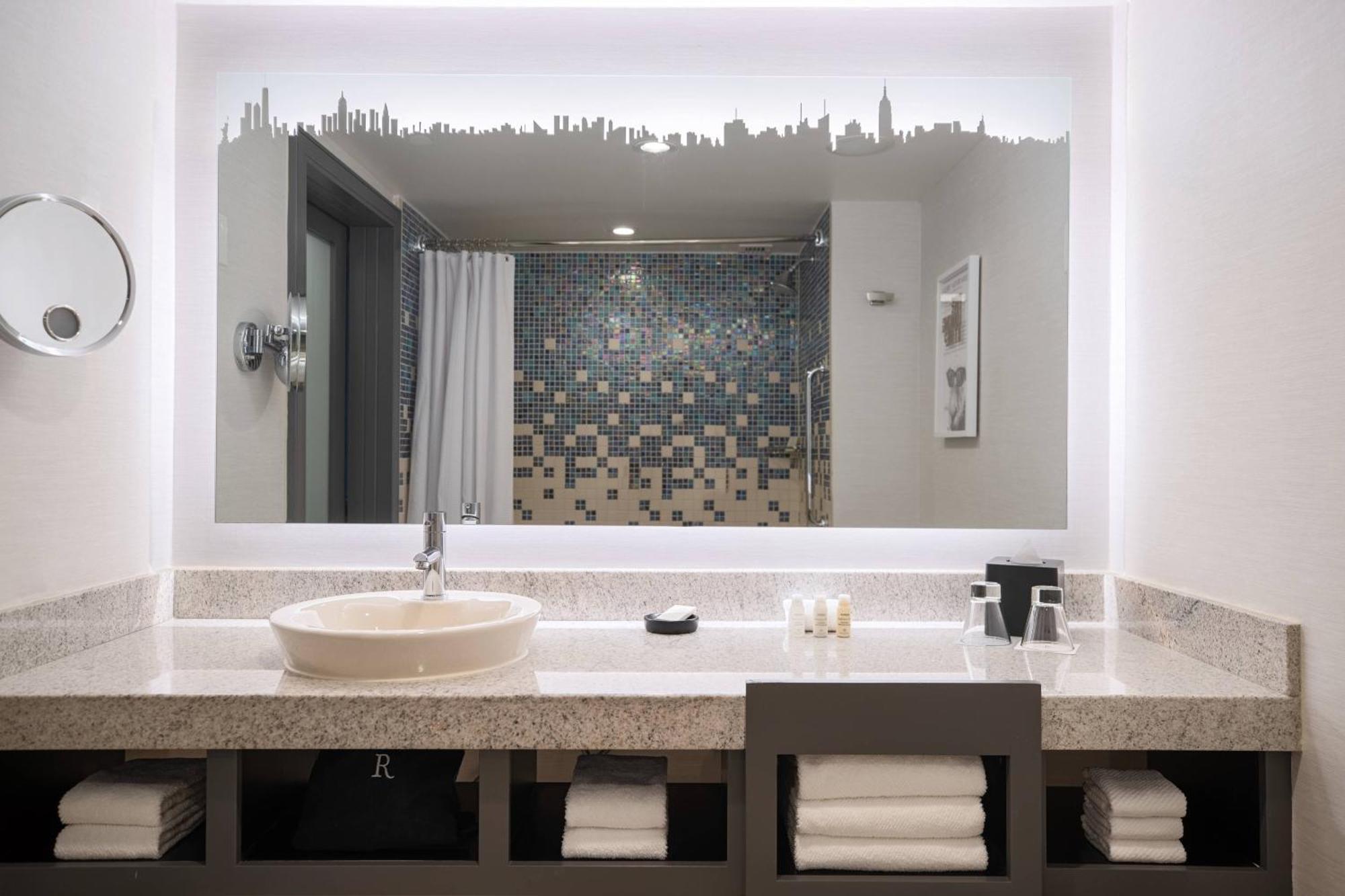 Renaissance Times Square By Marriott 4*