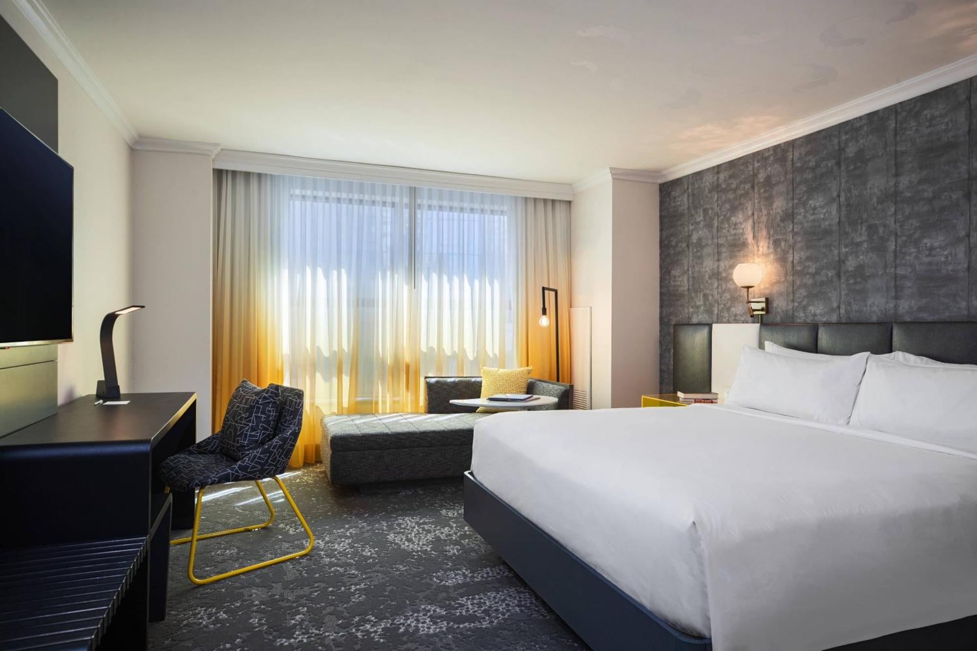 Renaissance Times Square By Marriott New York