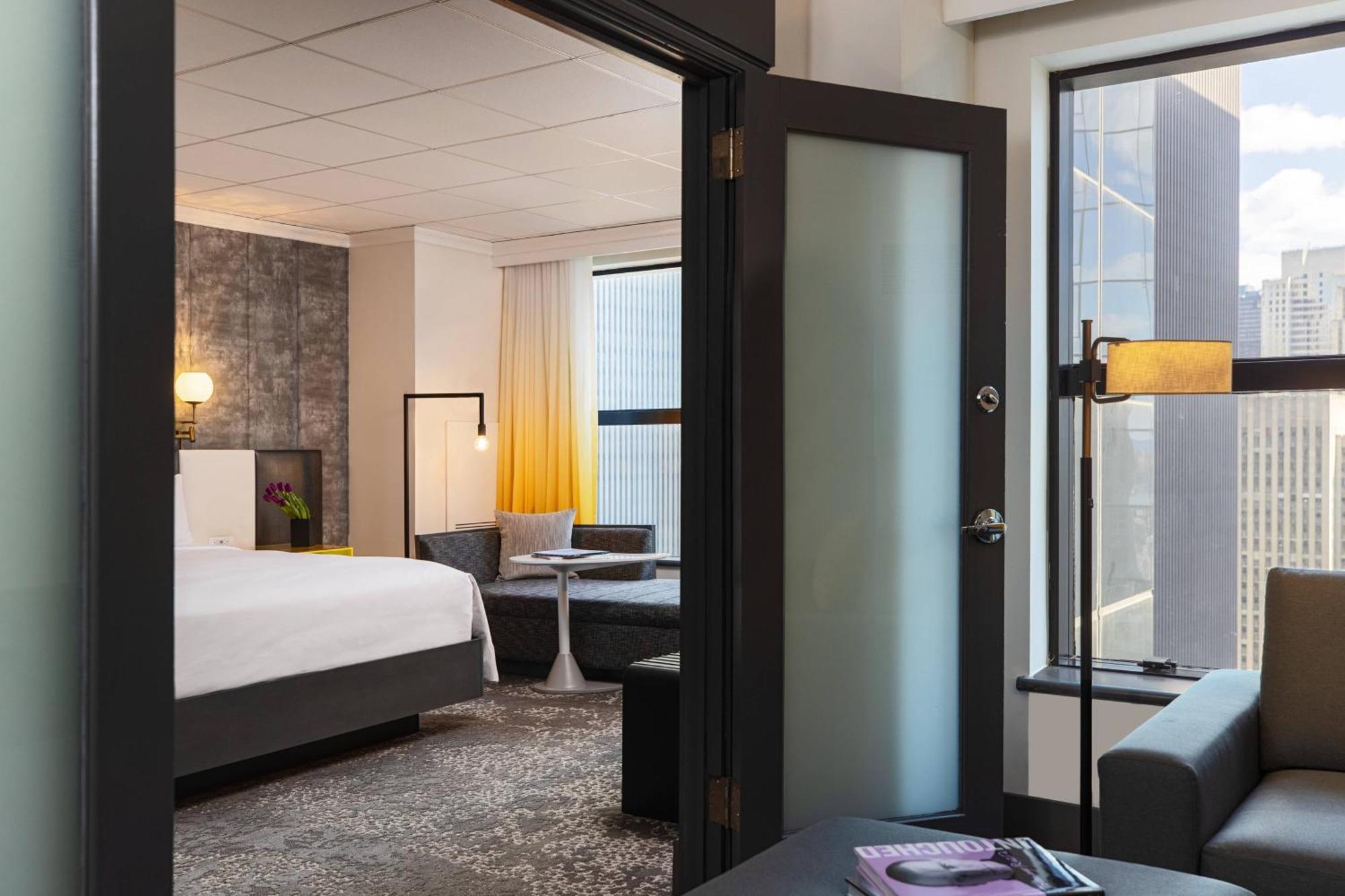 Renaissance Times Square By Marriott 4*