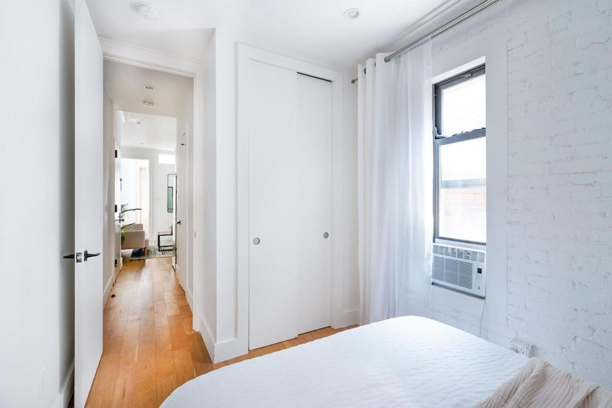 1290-16 New Renovated 2 Bedrooms In Ues Apartment New York