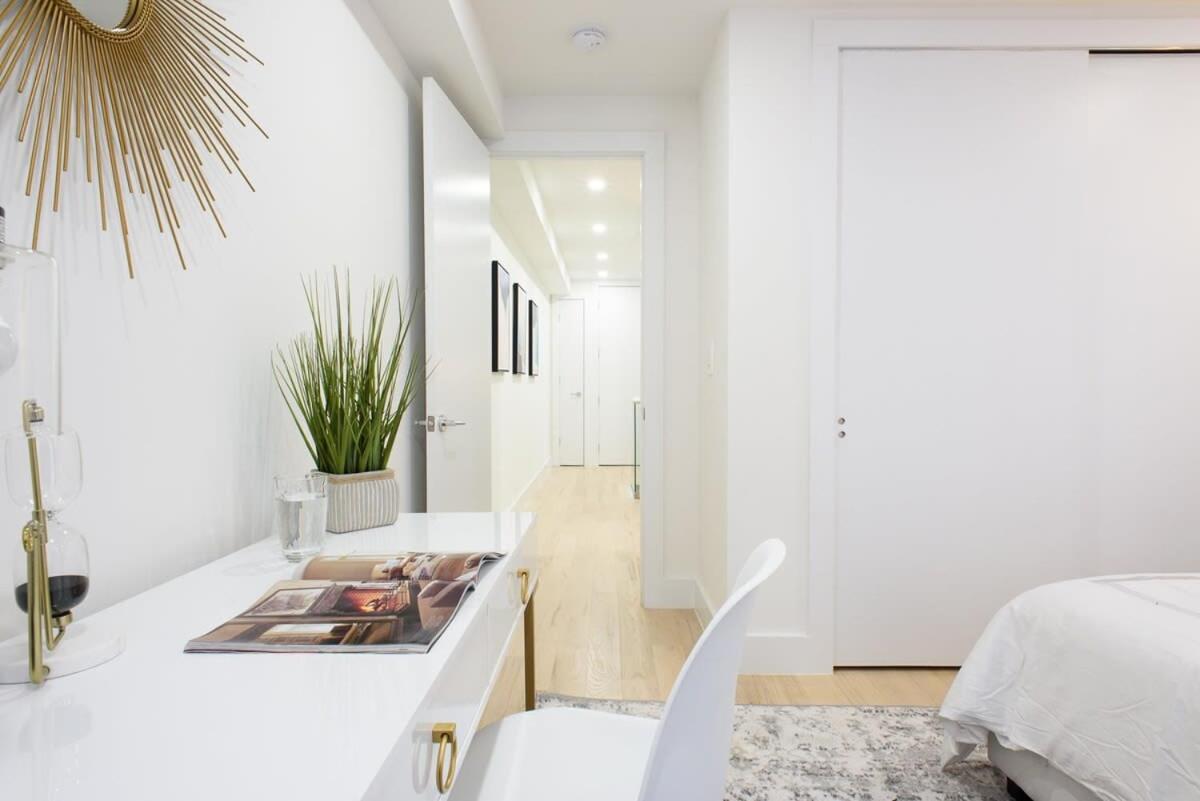 Apartment 75-5a Luxury 3br Duplex W&d In Unit Elevator *