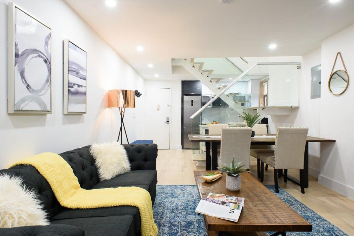 Apartment 75-5a Luxury 3br Duplex W&d In Unit Elevator *