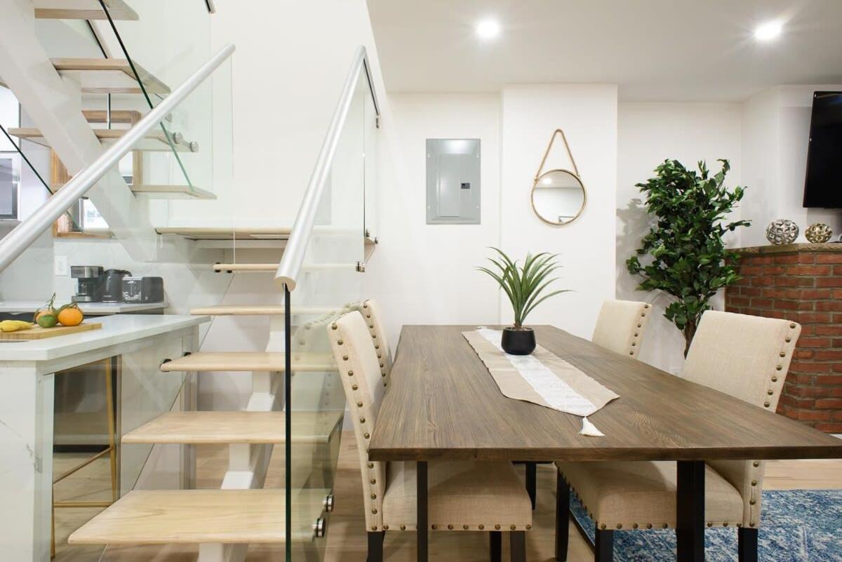 Apartment 75-5a Luxury 3br Duplex W&d In Unit Elevator *