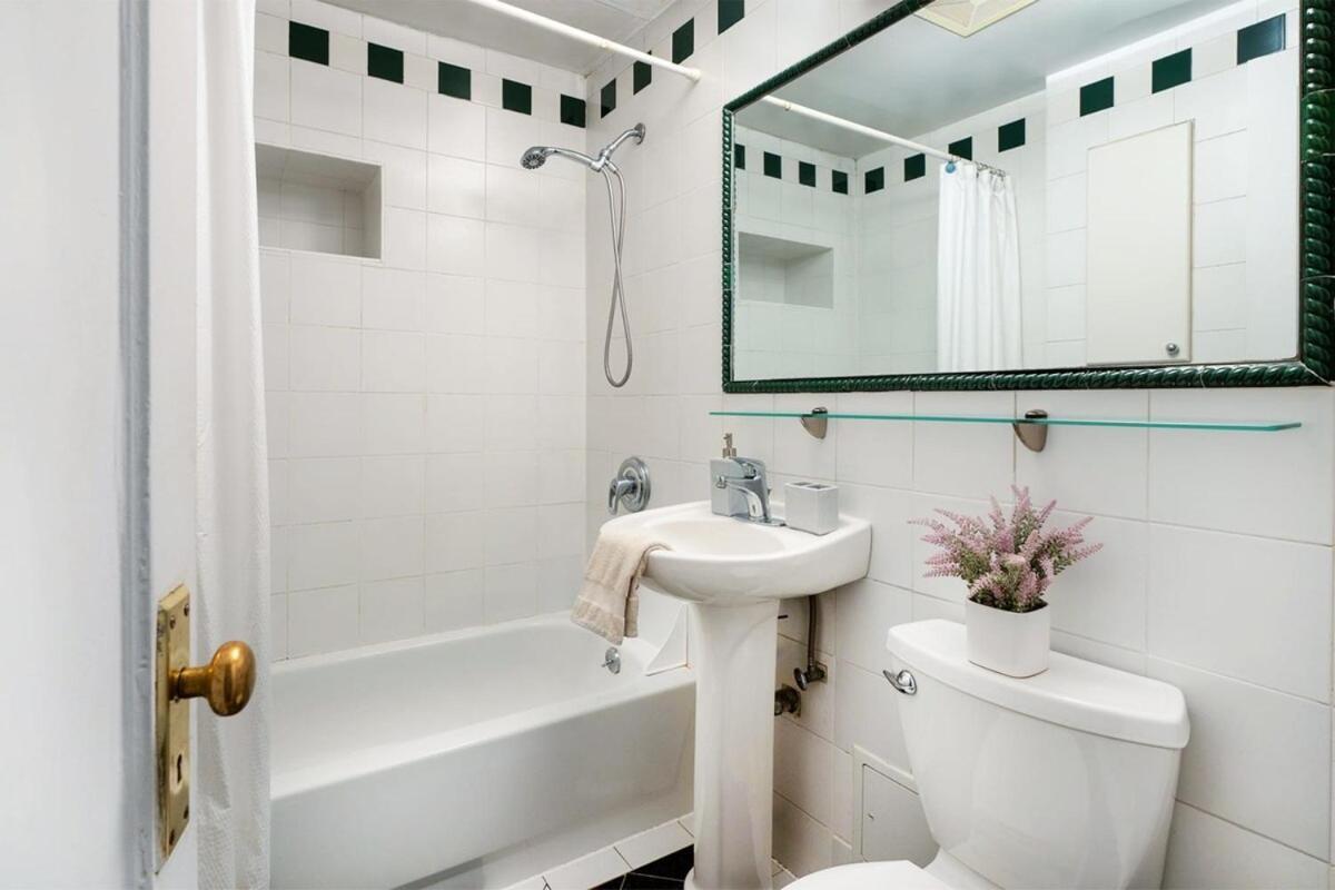 Apartment 61-2a Large 1br In Upper East Side