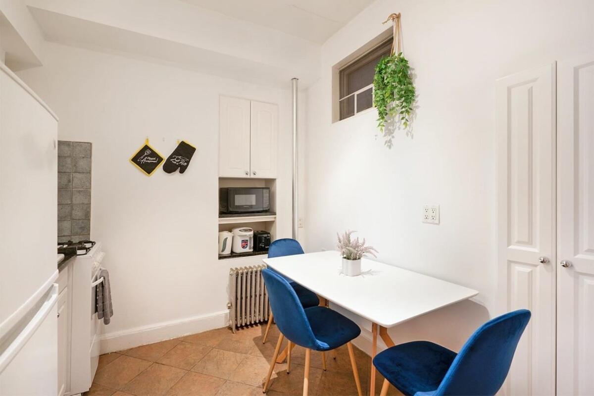 61-2a Large 1br In Upper East Side Apartment New York