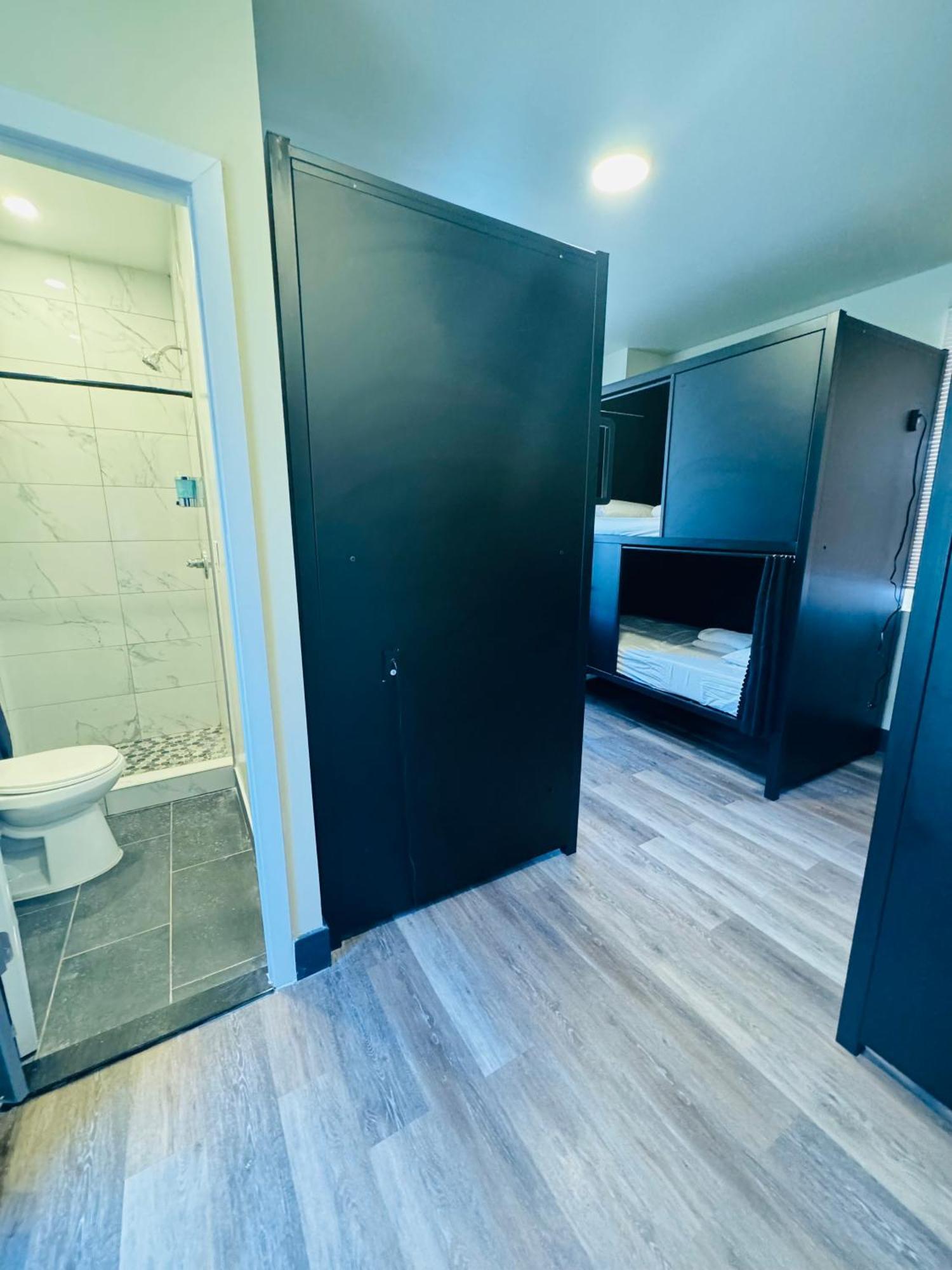 Kama Park Hostel New York
