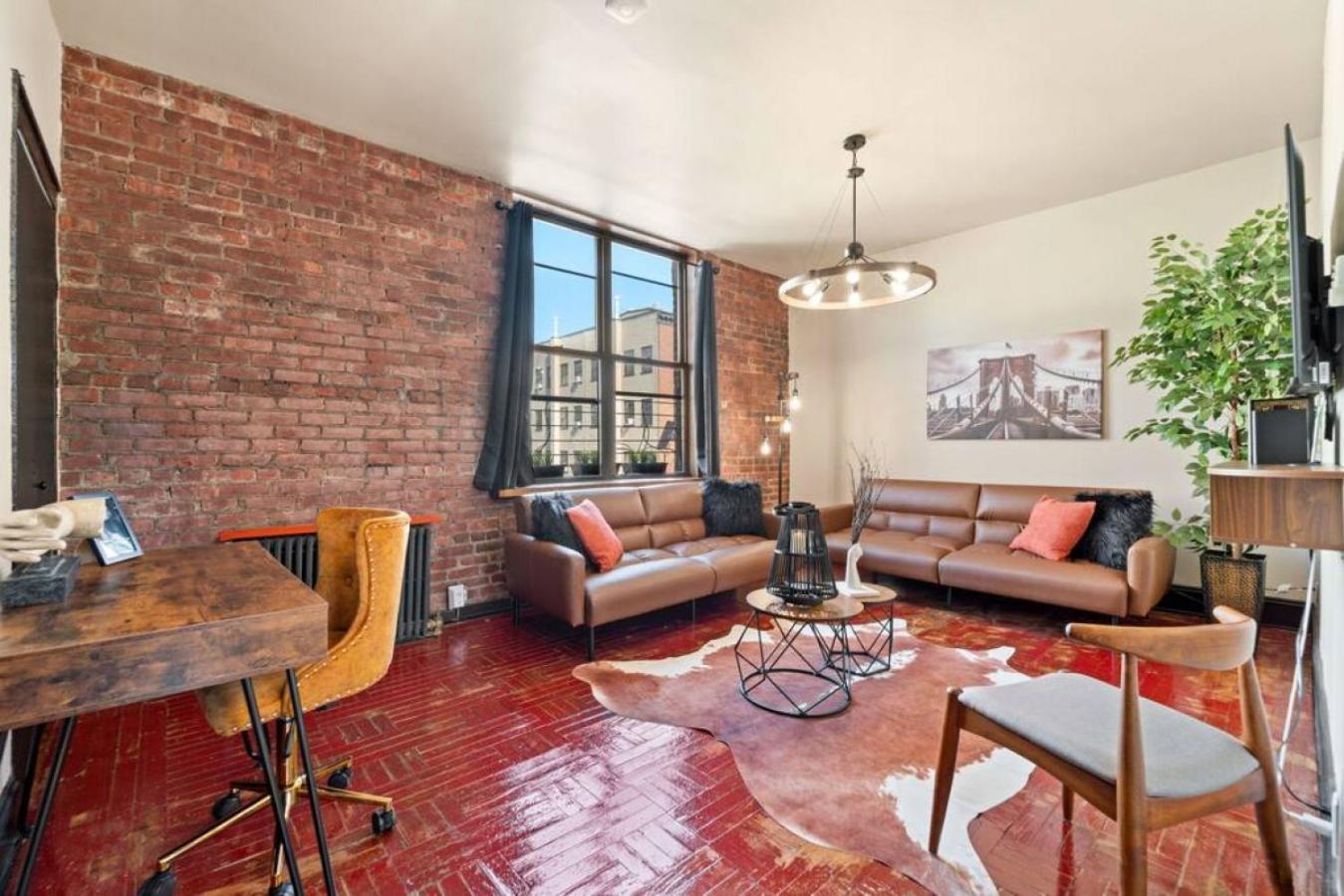 Bushwick Gem- Art Infused 2br With Rooftop At 