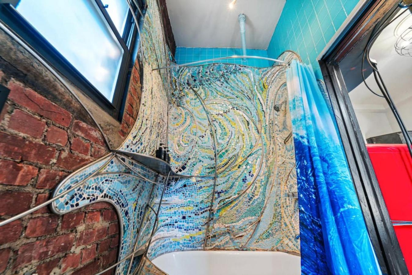 Bushwick Gem- Art Infused 2br With Rooftop At 
