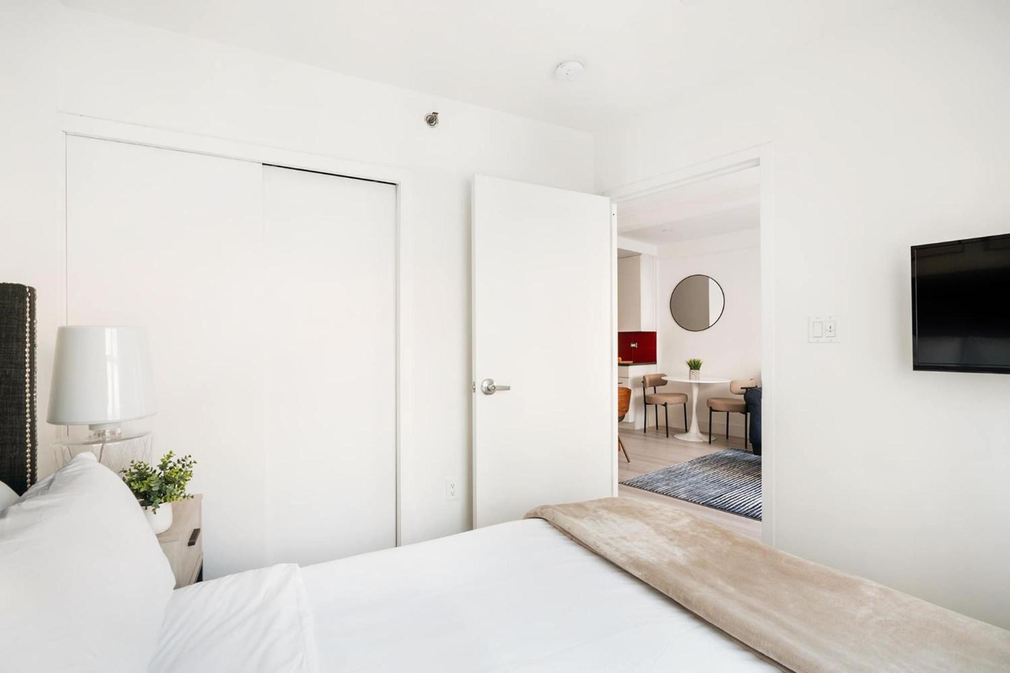 Apartment 809-2a Gorgeous 1br New W&d Modern Location *