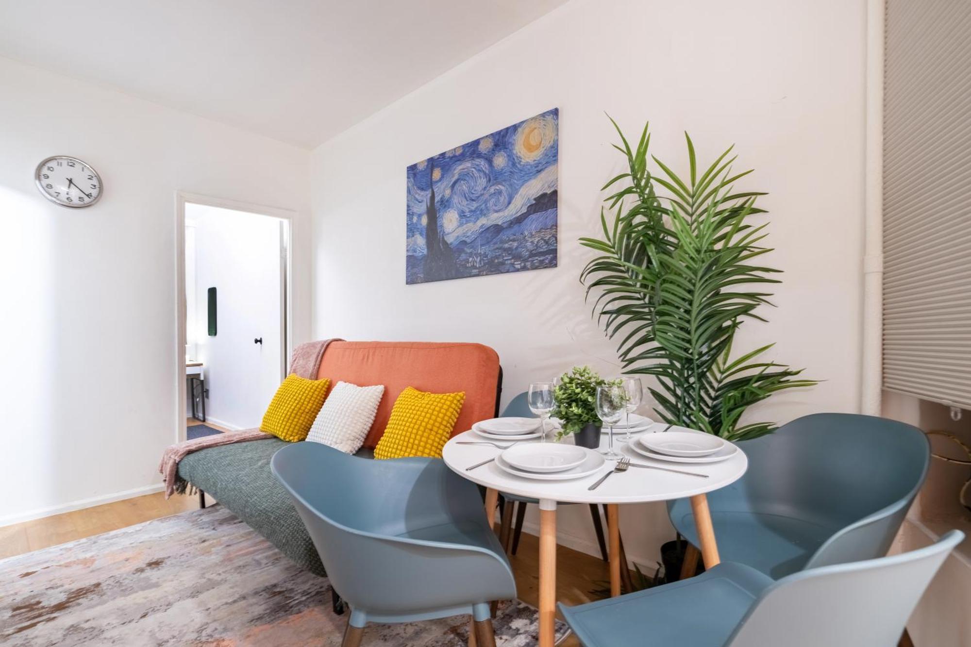 Charming 2 Bd Unit In Manhattan Apartment *