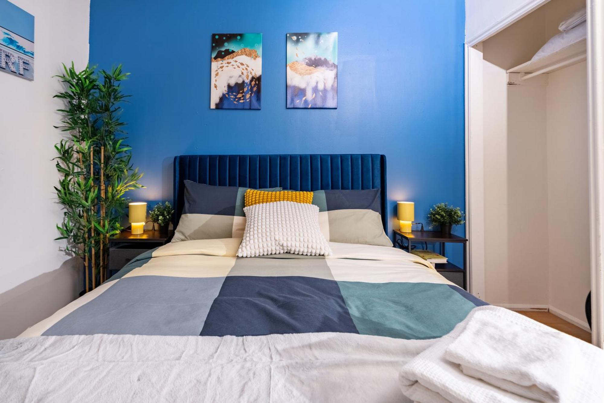 Charming 2 Bd Unit In Manhattan Apartment