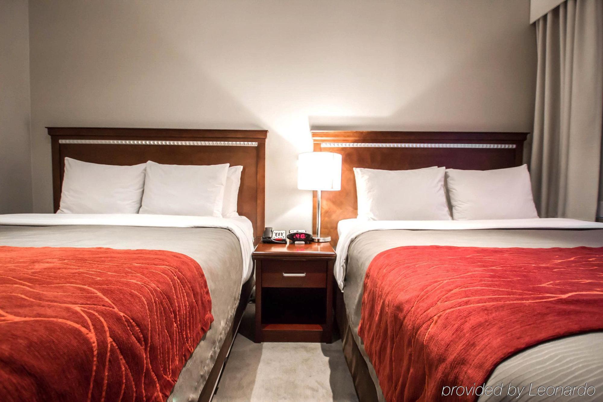 Hotel Comfort Manhattan Bridge 3*