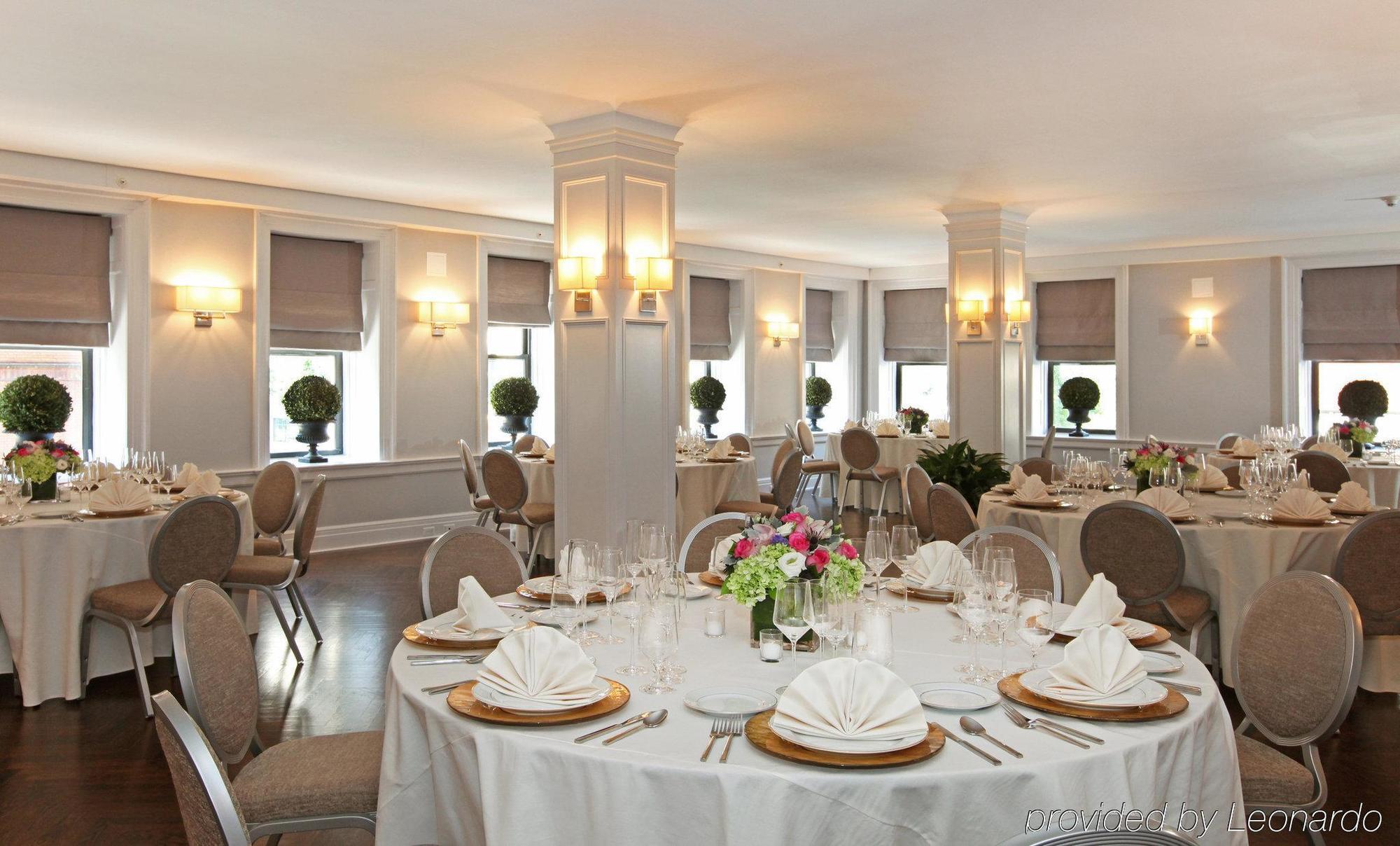 Wales Hotel 3*