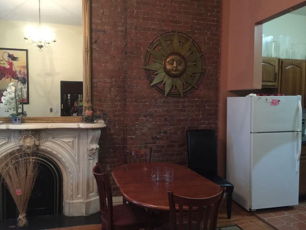Hells Kitchen Apartment
