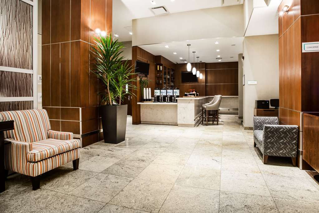 Hilton Garden West 35th Street 3*