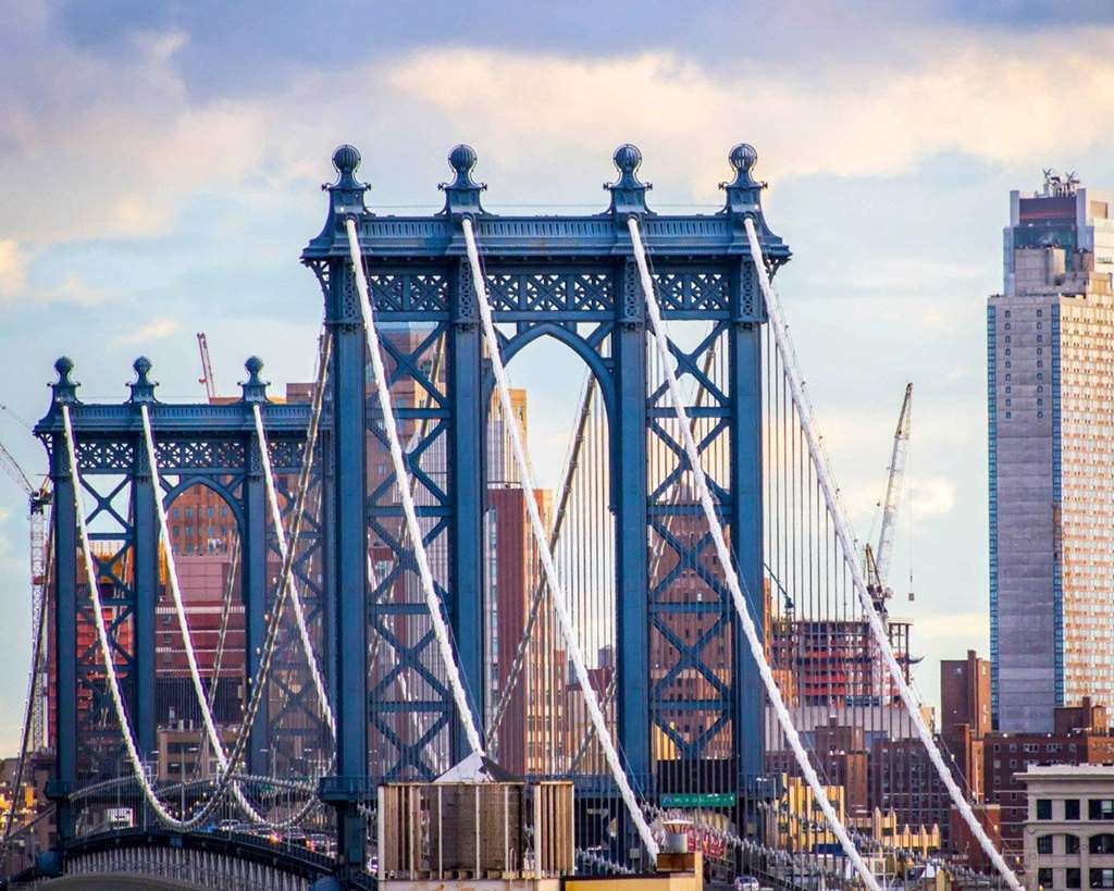 Hotel Comfort Manhattan Bridge 3*