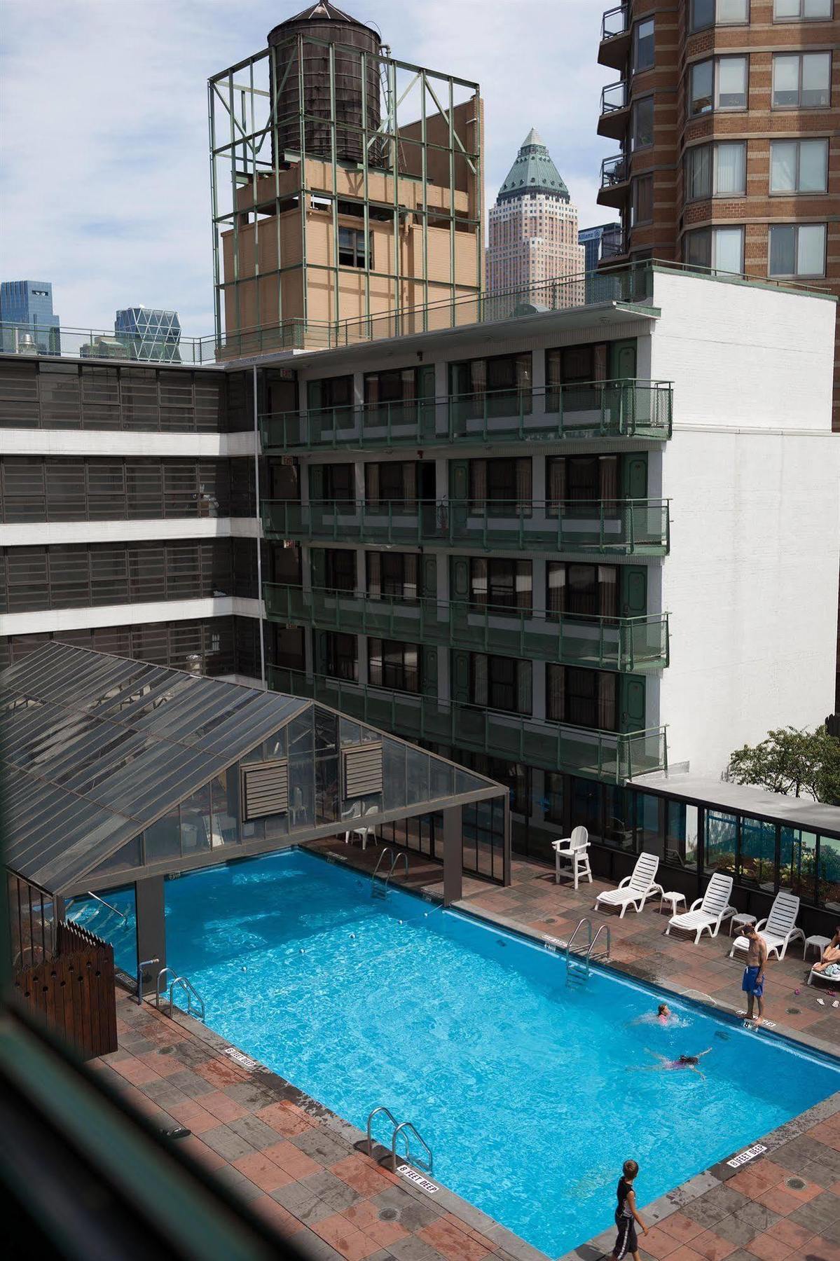 Travel - Midtown Manhattan Hotel 2*